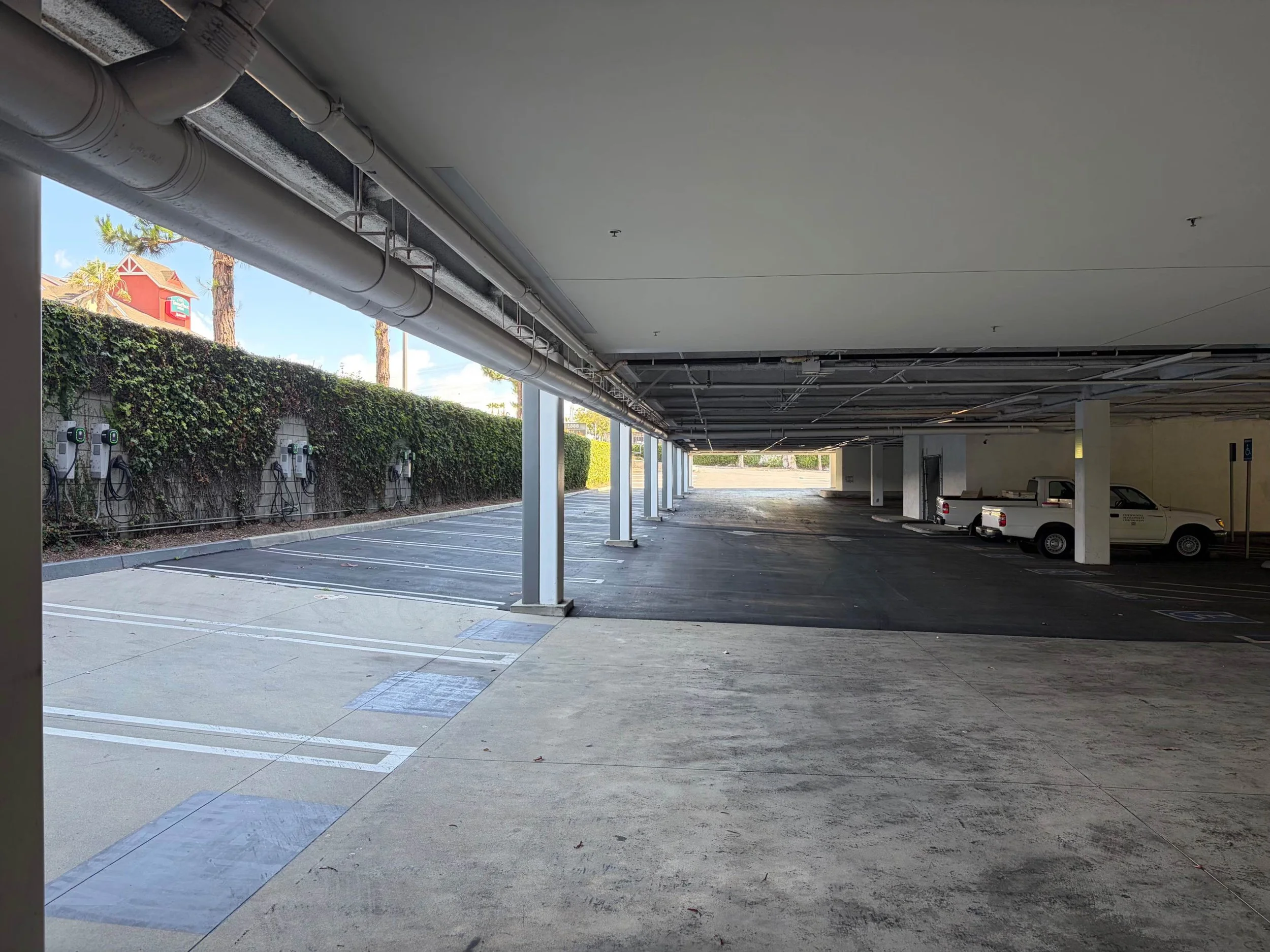 1888Rosecrans_Exterior_14.jpeg
