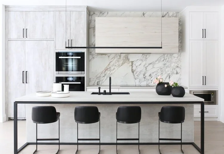 Calacatta Vagli Marble  kitchen  - Cava Surfaces.