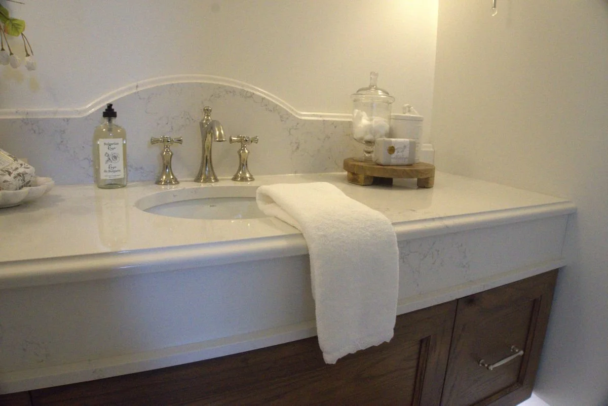 NSC bathroom curved backsplash.jpg