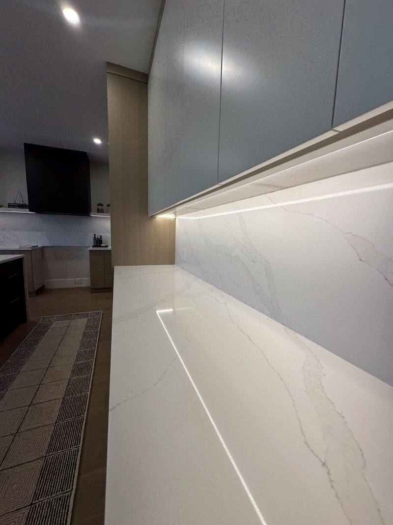 NSC - kitchen counter groove.jpg