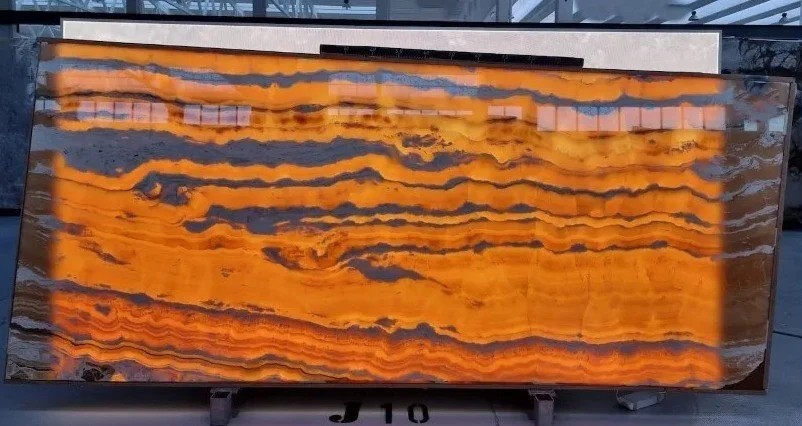 Onyx Alabastro Egiziano slab backlit - Marble Trends