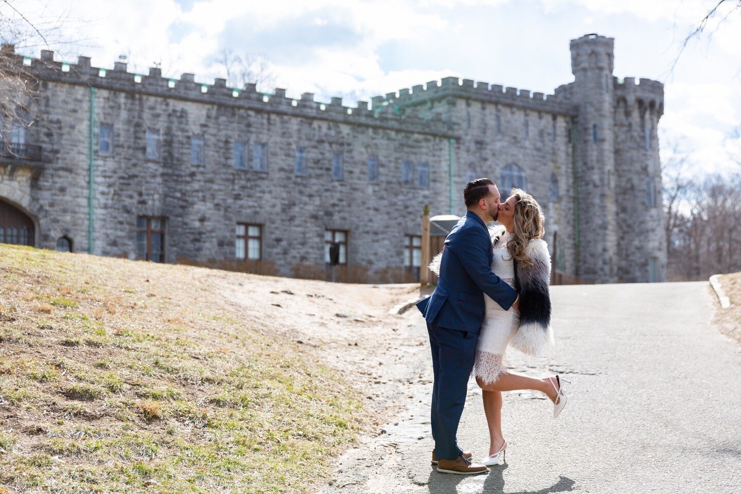Last March brought us together with Nik and Lauren at a beautiful park in Long Island where we could get castle, woods and beach shots. Highly recommend this dynamic location to other engaged couples!!! 
.
.
.
.
.
.
@theknot @weddingwire @weddingpro 