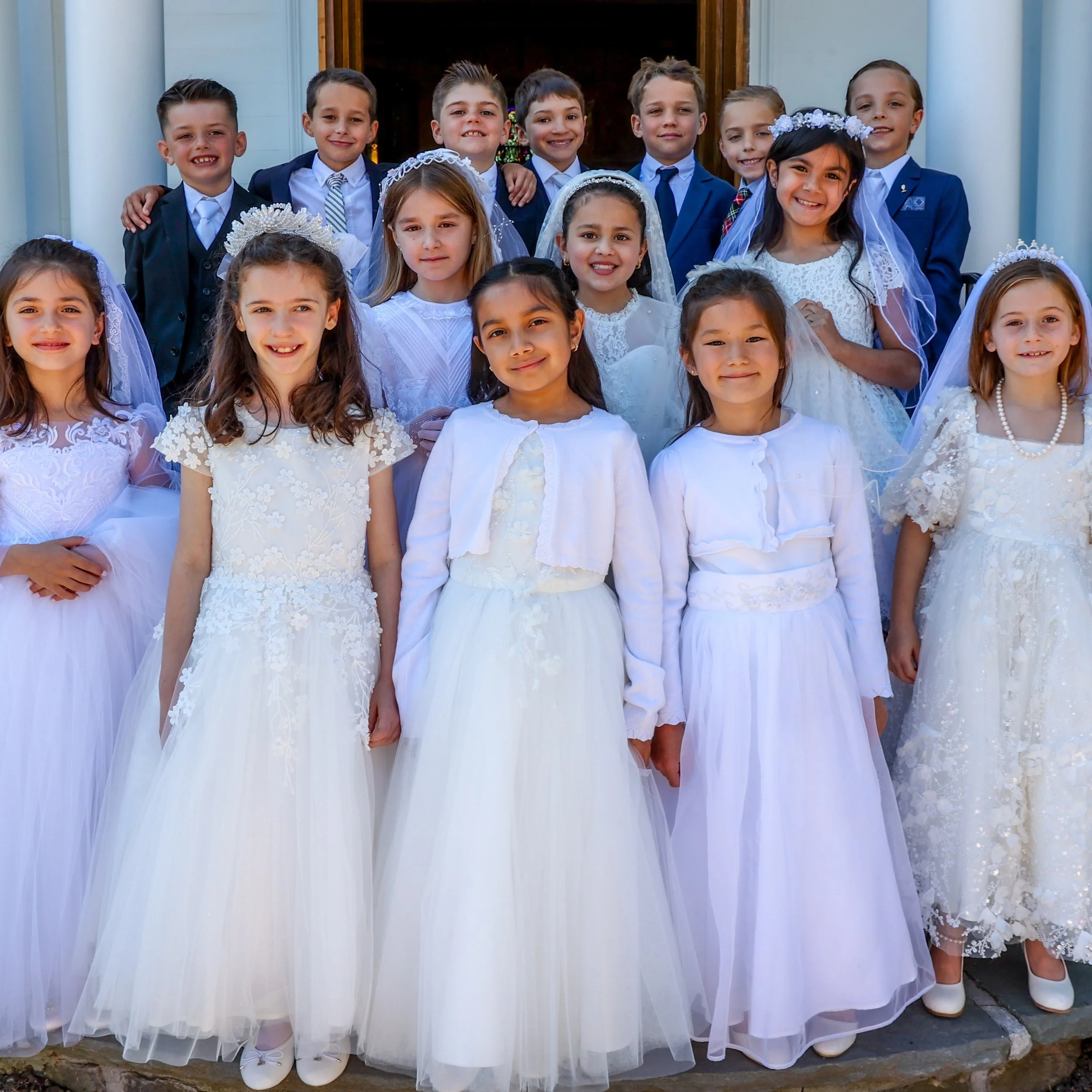 15 of the reasons we are headed into the school week feeling blessed ✝️

Congratulations to all on their first communion!