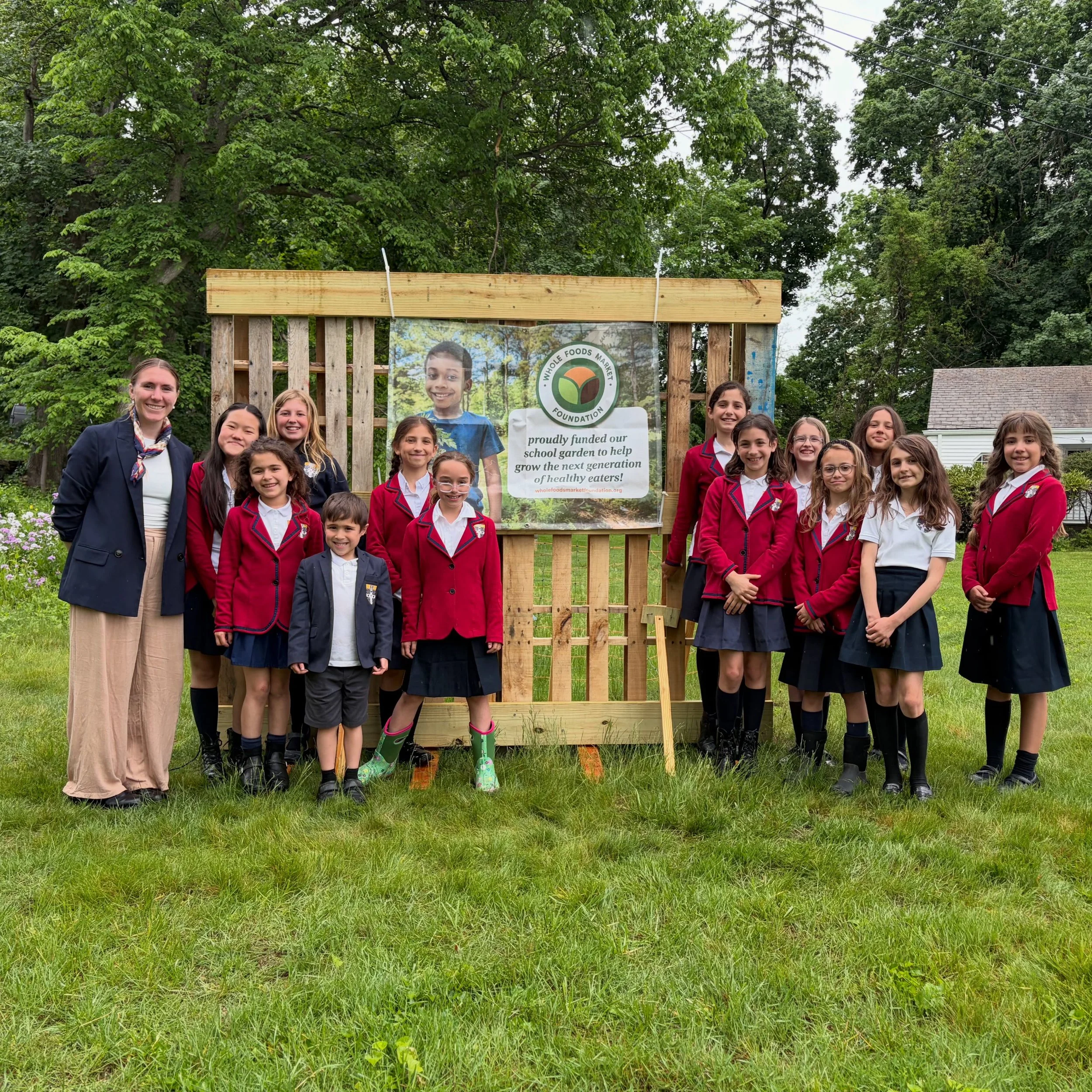From garden beds to beehives, Hawthorn students learn by doing (with help from the @wholefoodsfoundation 🐝🌱

Through hands-on experiences in gardening and beekeeping, children develop a deeper understanding of nutrition, food systems, and the polli