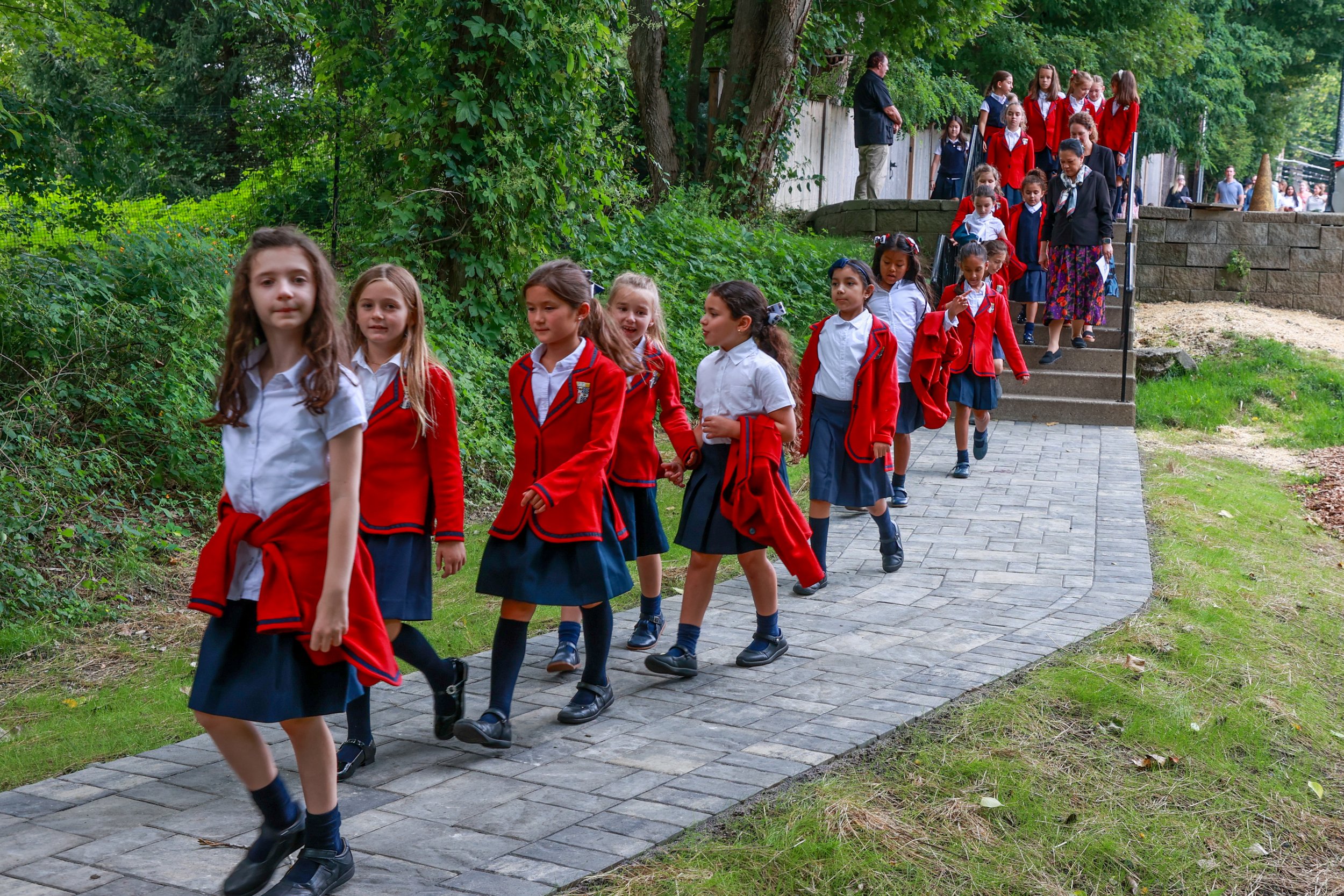Hawthorn Students faculty and parents on first day back 9.9.2026-21.jpg