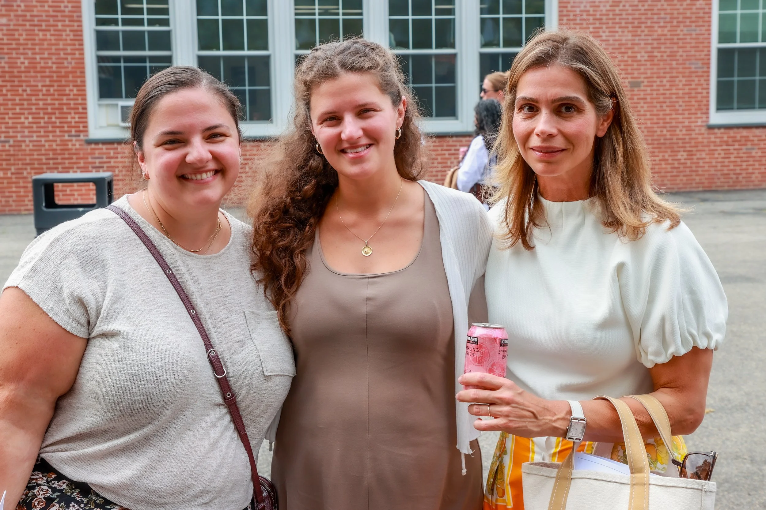 Hawthorn Students faculty and parents on first day back 9.9.2026-34.jpg