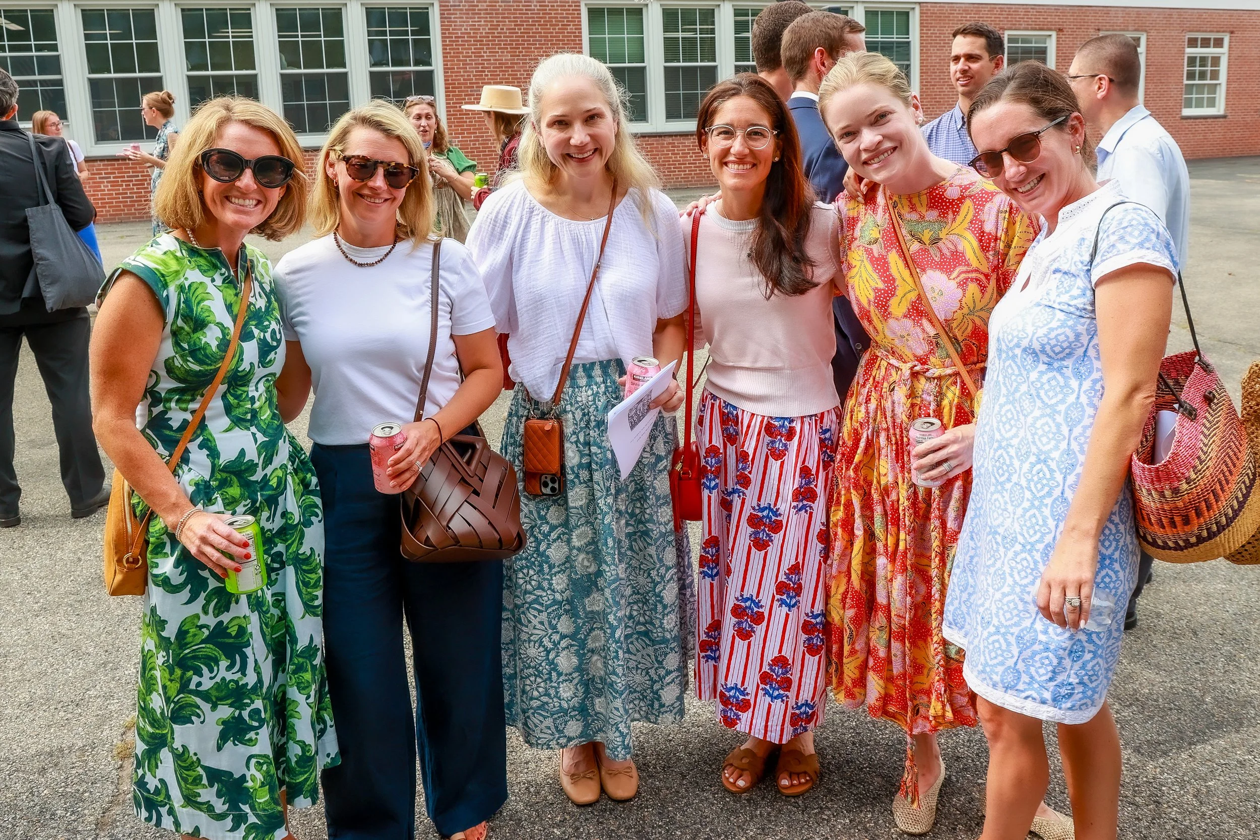 Hawthorn Students faculty and parents on first day back 9.9.2026-37.jpg