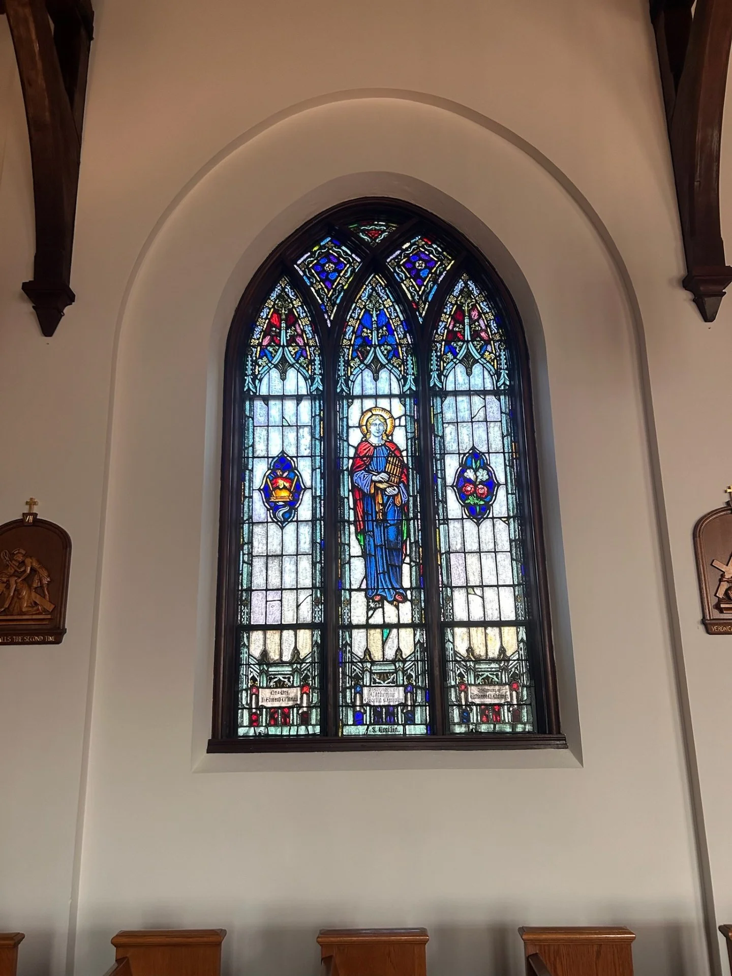 A quiet reminder of the faith and tradition at the heart of Hawthorn. Throughout our school, these details reflect the values that guide our students as they learn, grow, and serve.