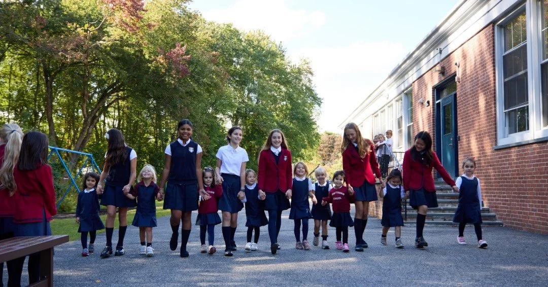 At Hawthorn, older students have the opportunity to lead by example, showing younger students kindness, patience, and care. 

Visit for a campus tour or upcoming Open House to meet some of our wonderful students of all ages. Link in bio!