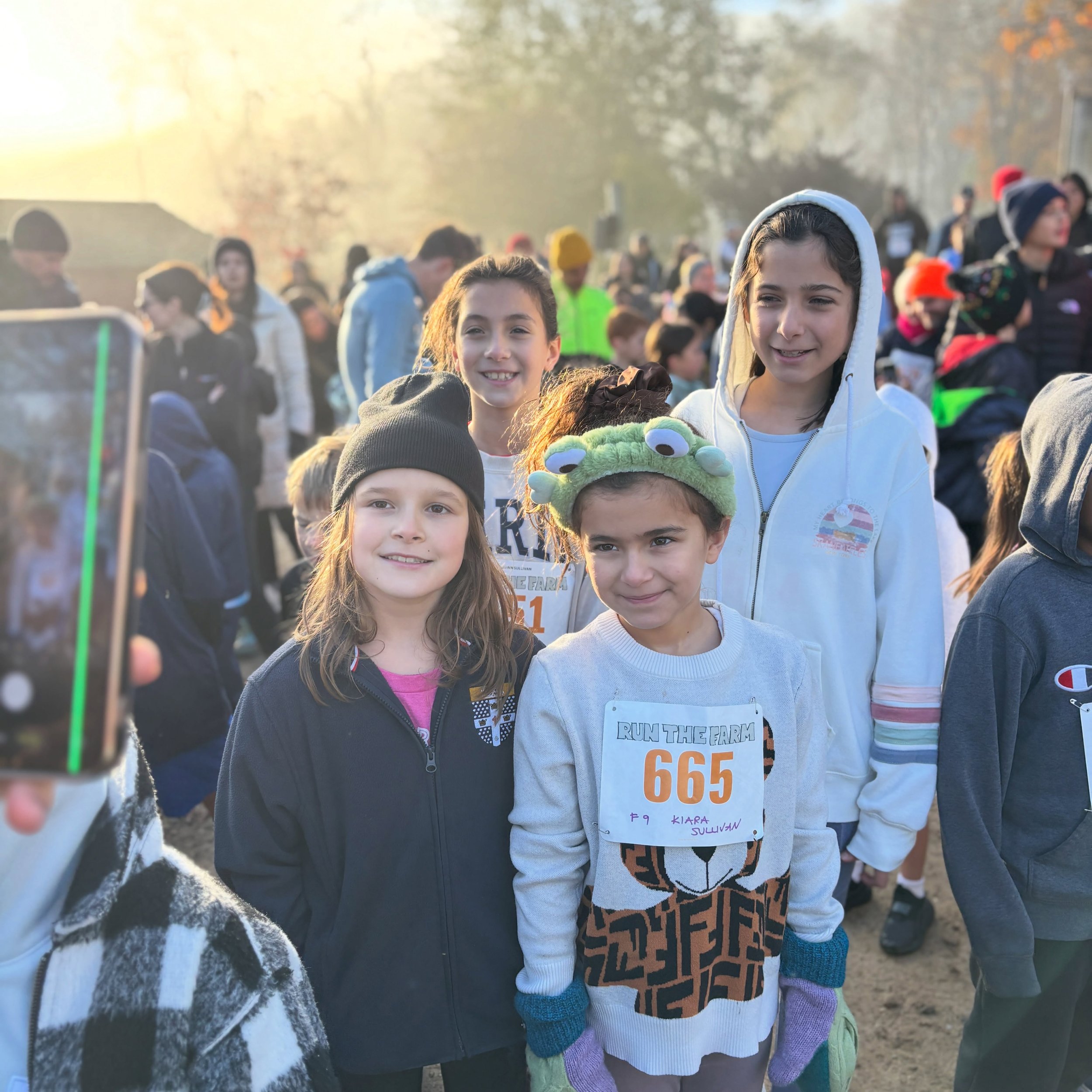 Hawthorn girls are running the farm this morning! Thank you to @muscootfarm for a great event!