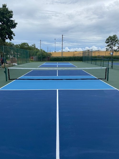 illinois pickleball court contractor