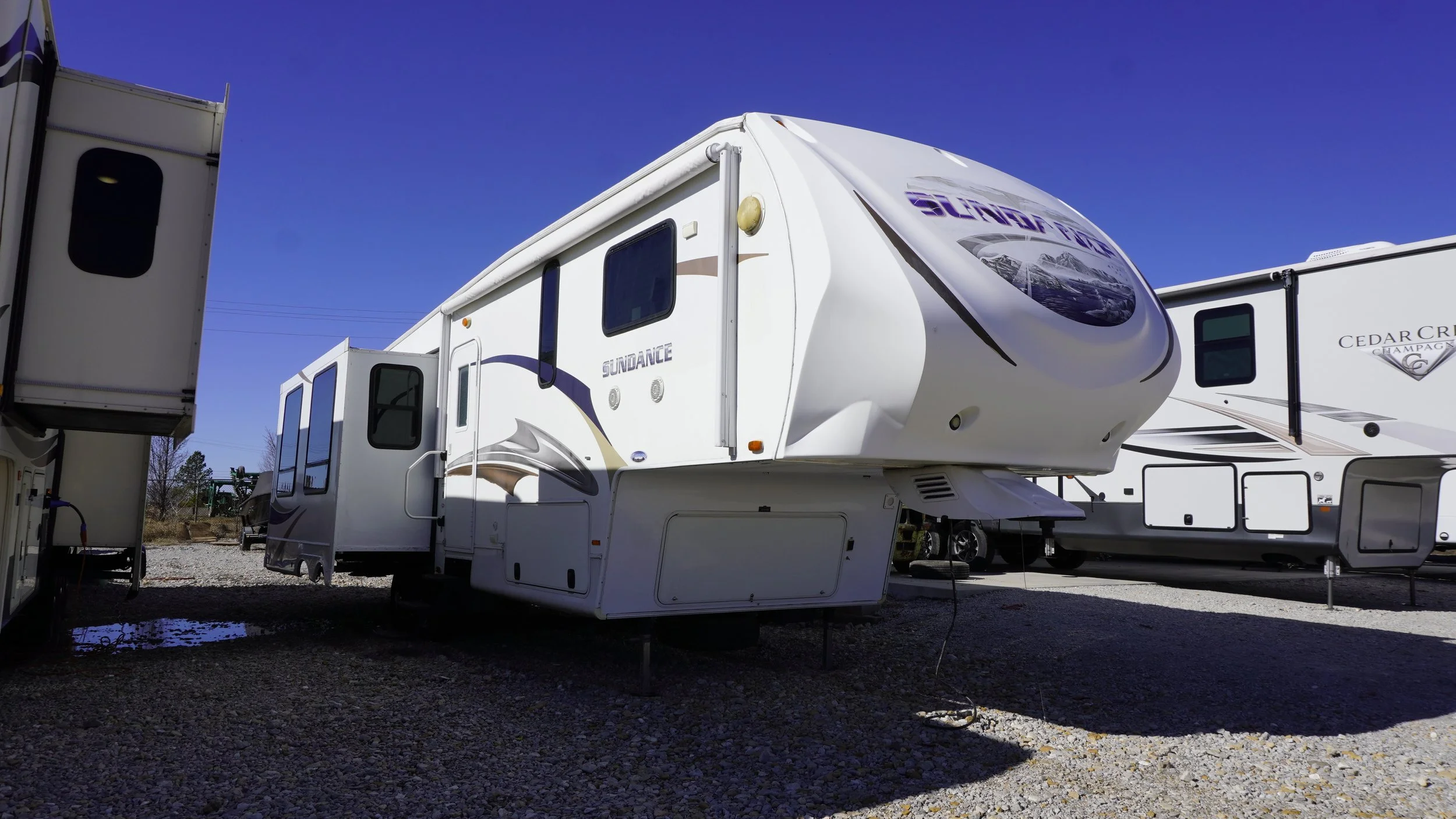 2011 Heartland Sundance - 3200RE