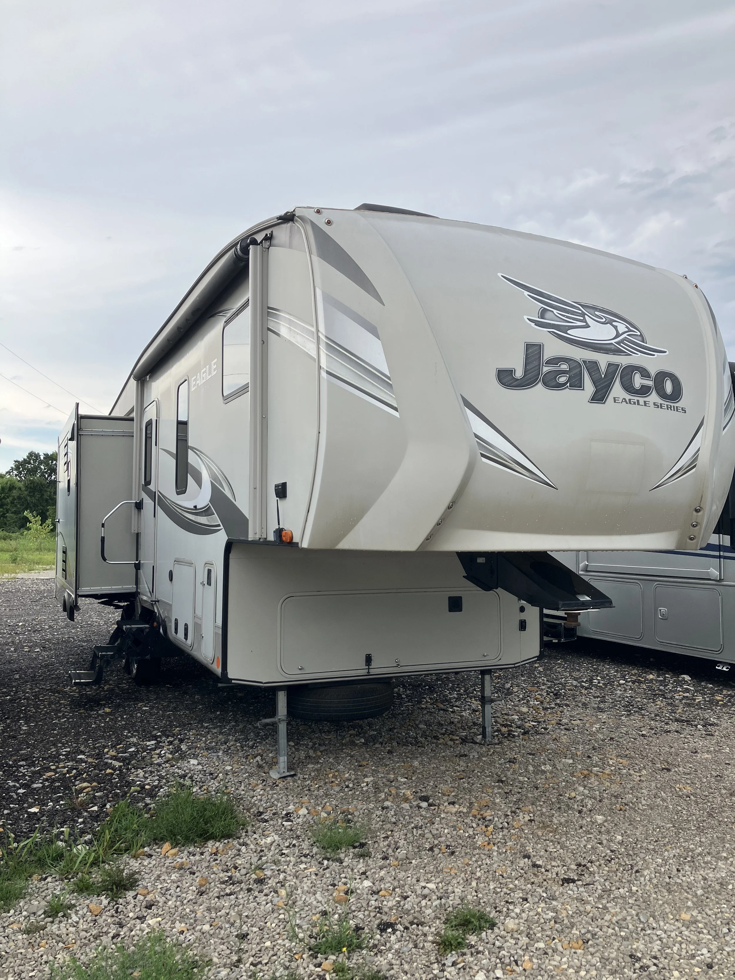2019 Jayco Eagle HTX - M28RSX