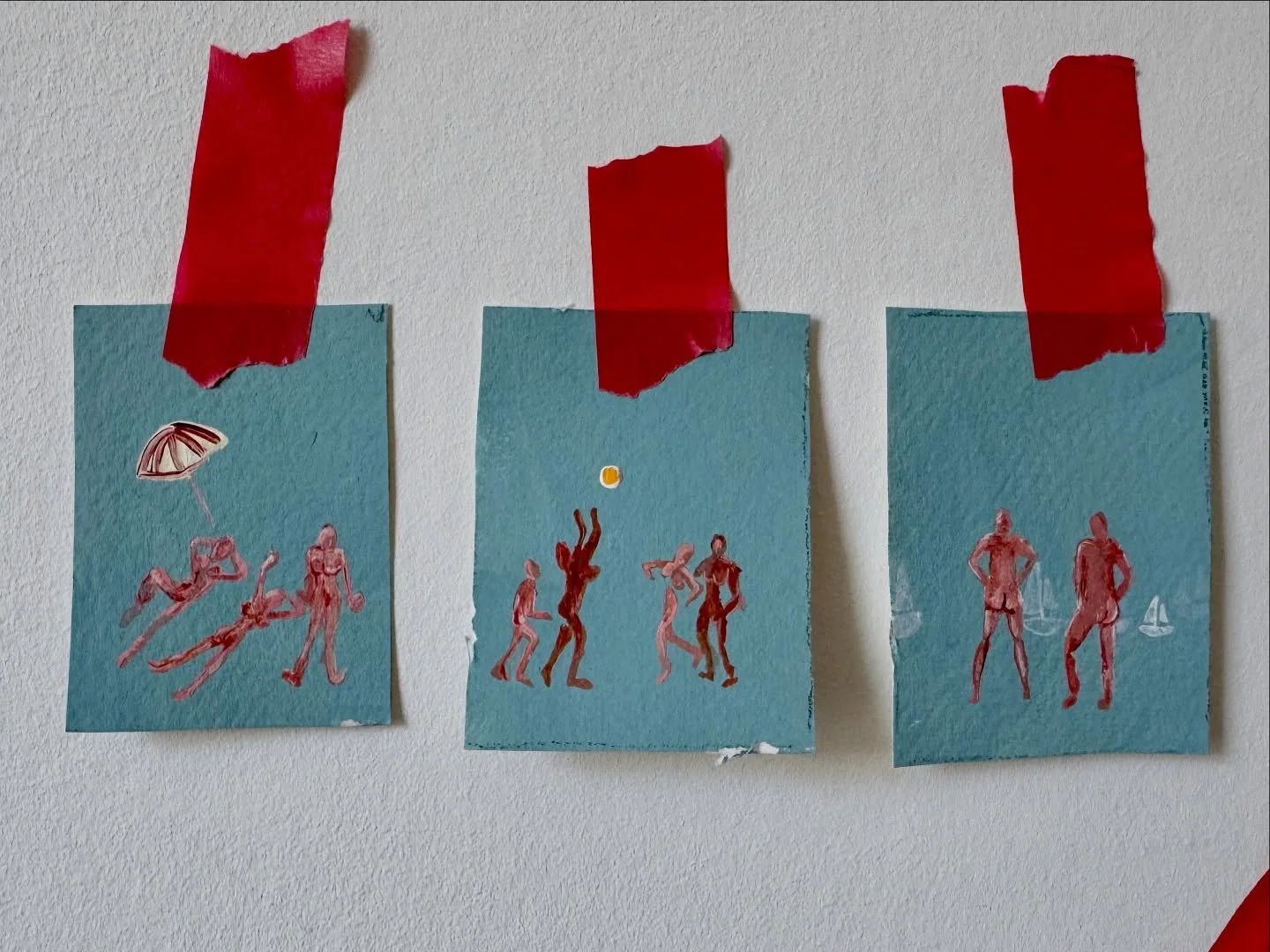 Mini triptic 🌚 op &lsquo;t naaktstrand 
3 little works of 5x8 cm. 
You can find them at @caferestaurant.flora