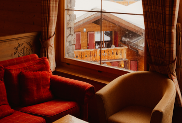 MountainLodge-TheHotel-LoungeView.png