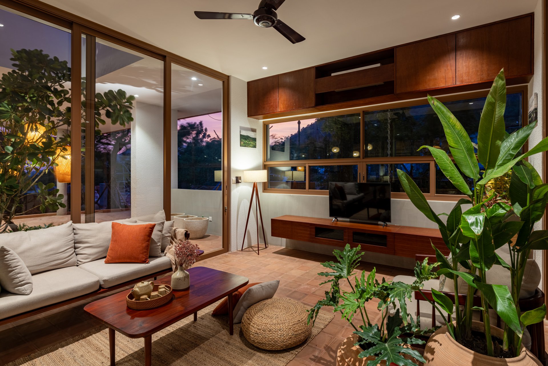 003A2283-HDR.jpg