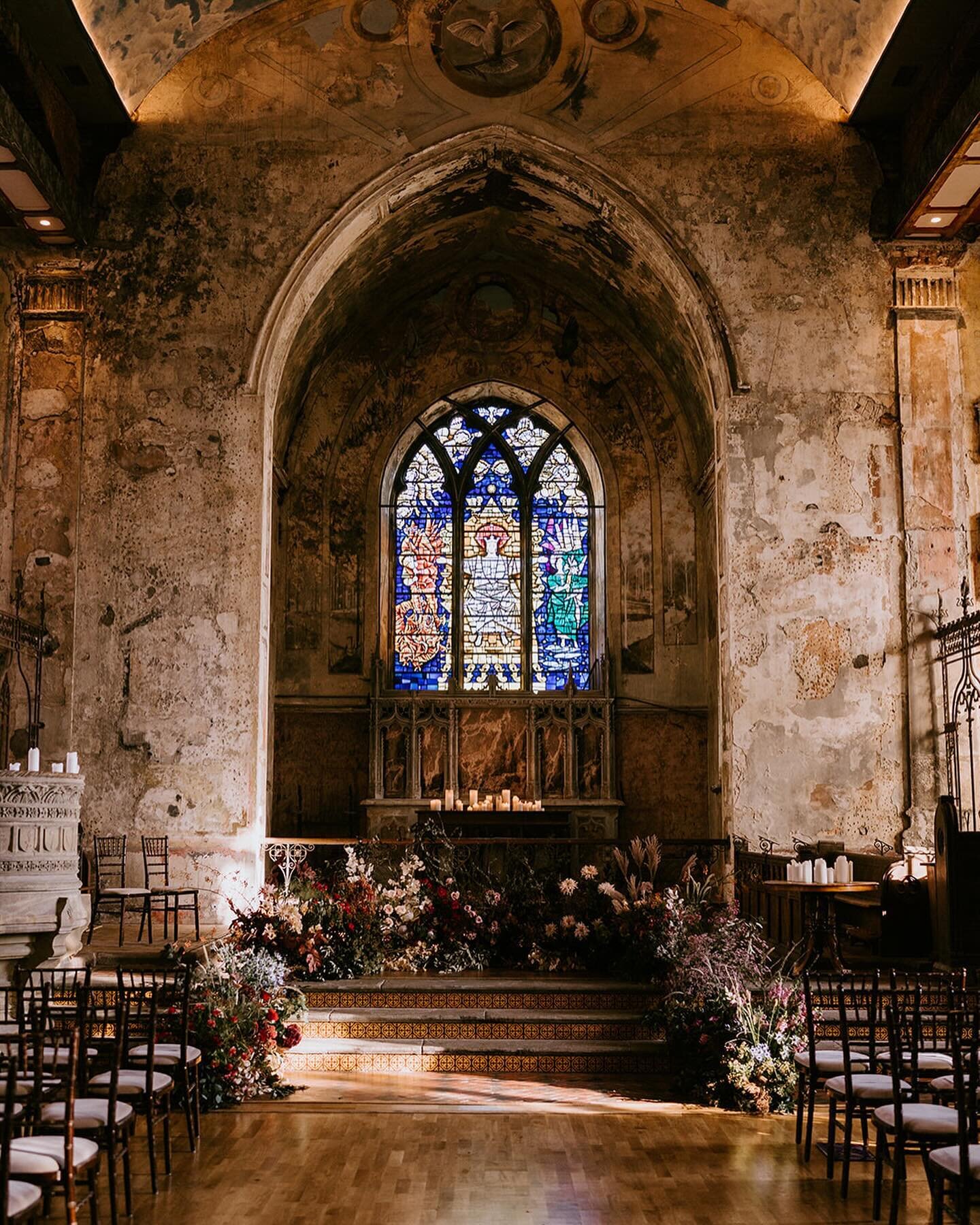 An abundance of romantic wild flowers. 

Flower installations create such a great impact in any venue, whether on the floor, walls or a staircase. 

Liz and Tom were surrounded by their blooms making them the focal point of the Ceremony, speeches and
