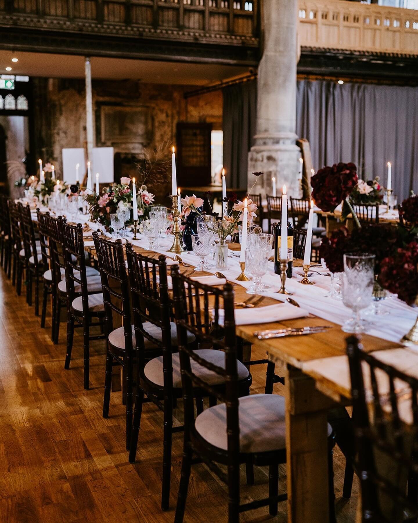 Deep red roses against pretty pink ones. 

Gold accessories enhanced by the abundance of candles. 

Delicate glassware to balance the bold statement pieces. 

All creating that romantic, magic atmosphere. 

@chloemaryphoto 
@themountwithout_events 
@