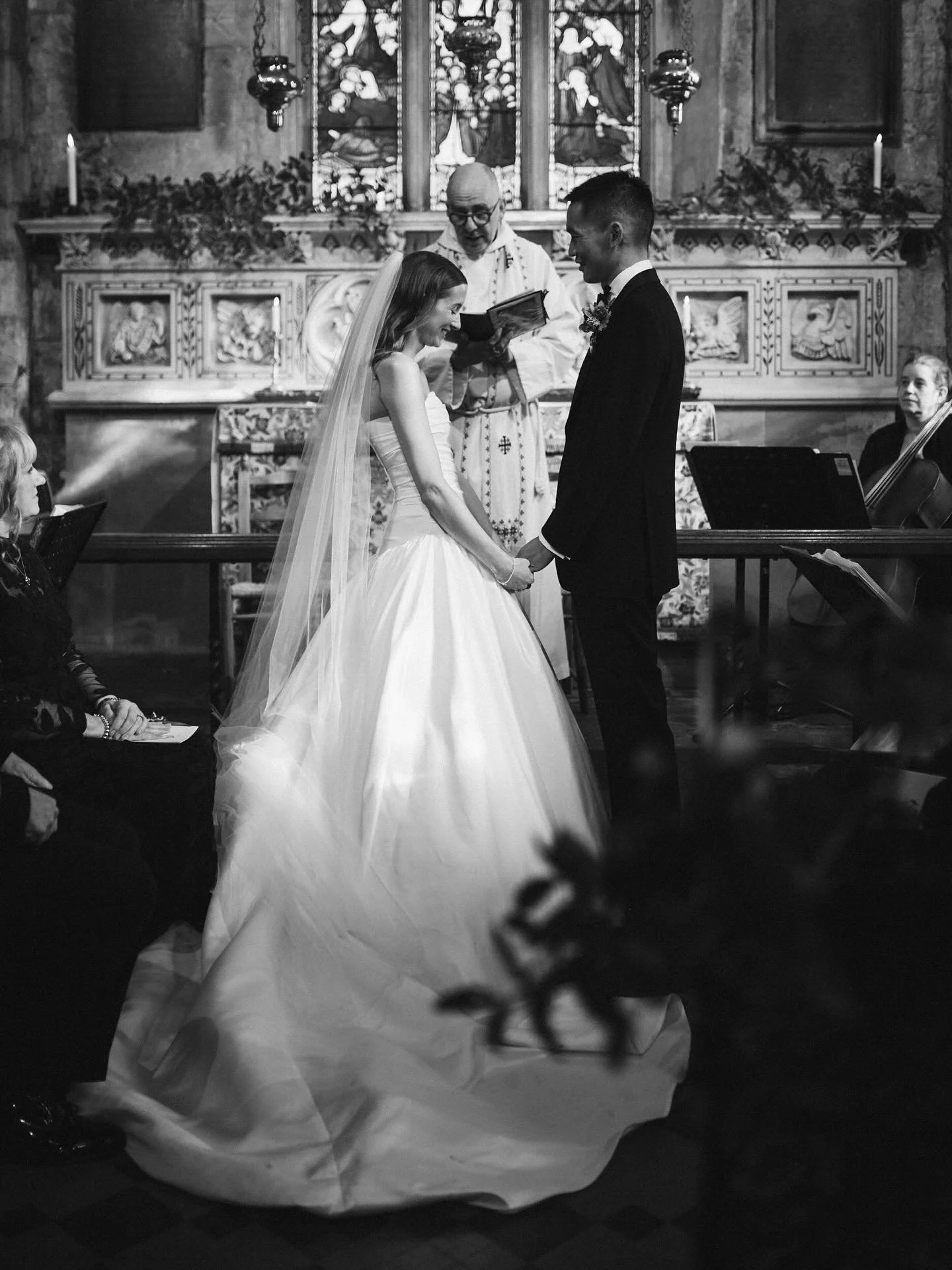 The optimal autumnal wedding day for Becci and Chris. 

A blessing at St Mary&rsquo;s Church, the oldest Church in Bath followed by a Champagne reception and candlelit dinner and speeches at Farleigh House. 

@farleighhousebath 
@eddtaylorweddings 
@