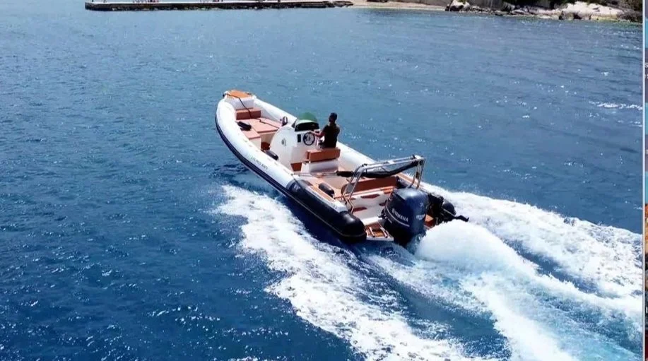 OPEN 850 F/R8