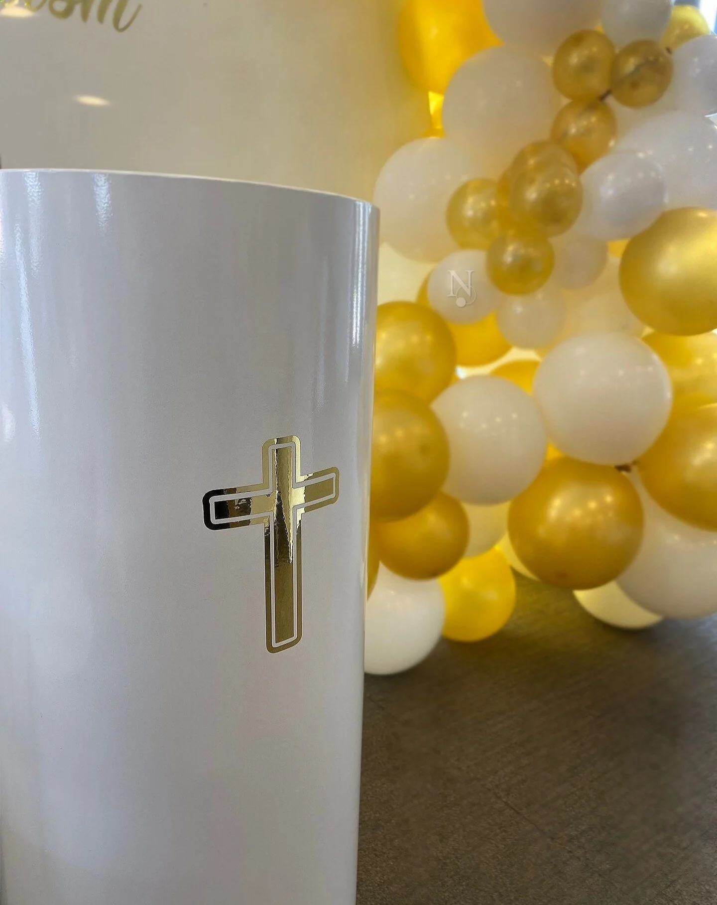 Is anyone else obsessed with all of these amazing details?

We loved collaborating with @officialdivineevents on putting together Isaiah's christening party.

Balloon design &amp; styling: @noireventsuk 

Plinth hire: @noireventsltd 

Backdrop Hire: 