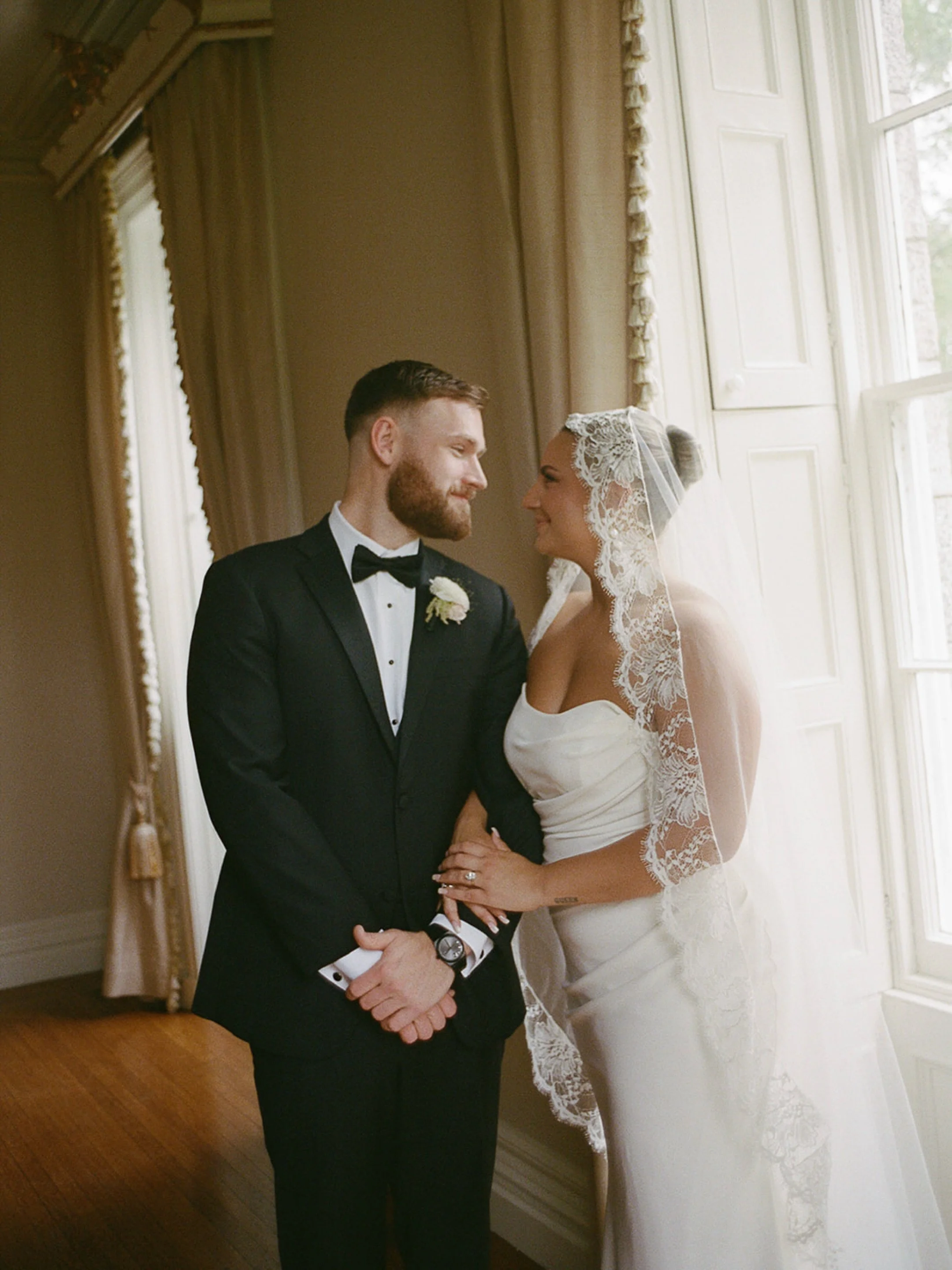 never before seen film, some of the last photos my Hasselblad ever took and the king &amp; queen couple you just crave to be around 🤍 

Vendor Team:
Venue: @brecknockhall
Photographer: @laurapowersphoto
Videographer: @filmsbychloebaker
Content Creat