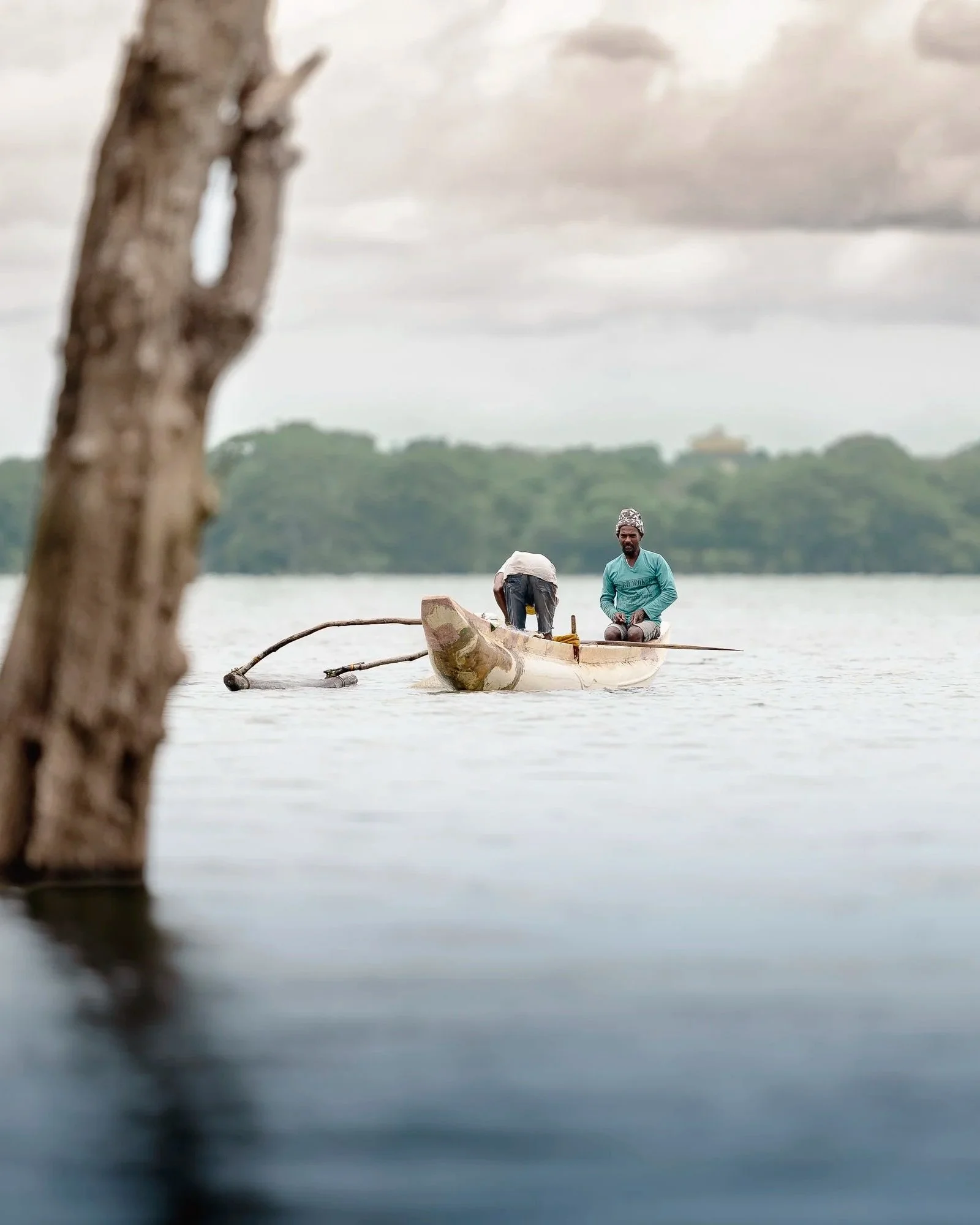 Fishermen+Sri+Lanka_A9III_300GM.jpg