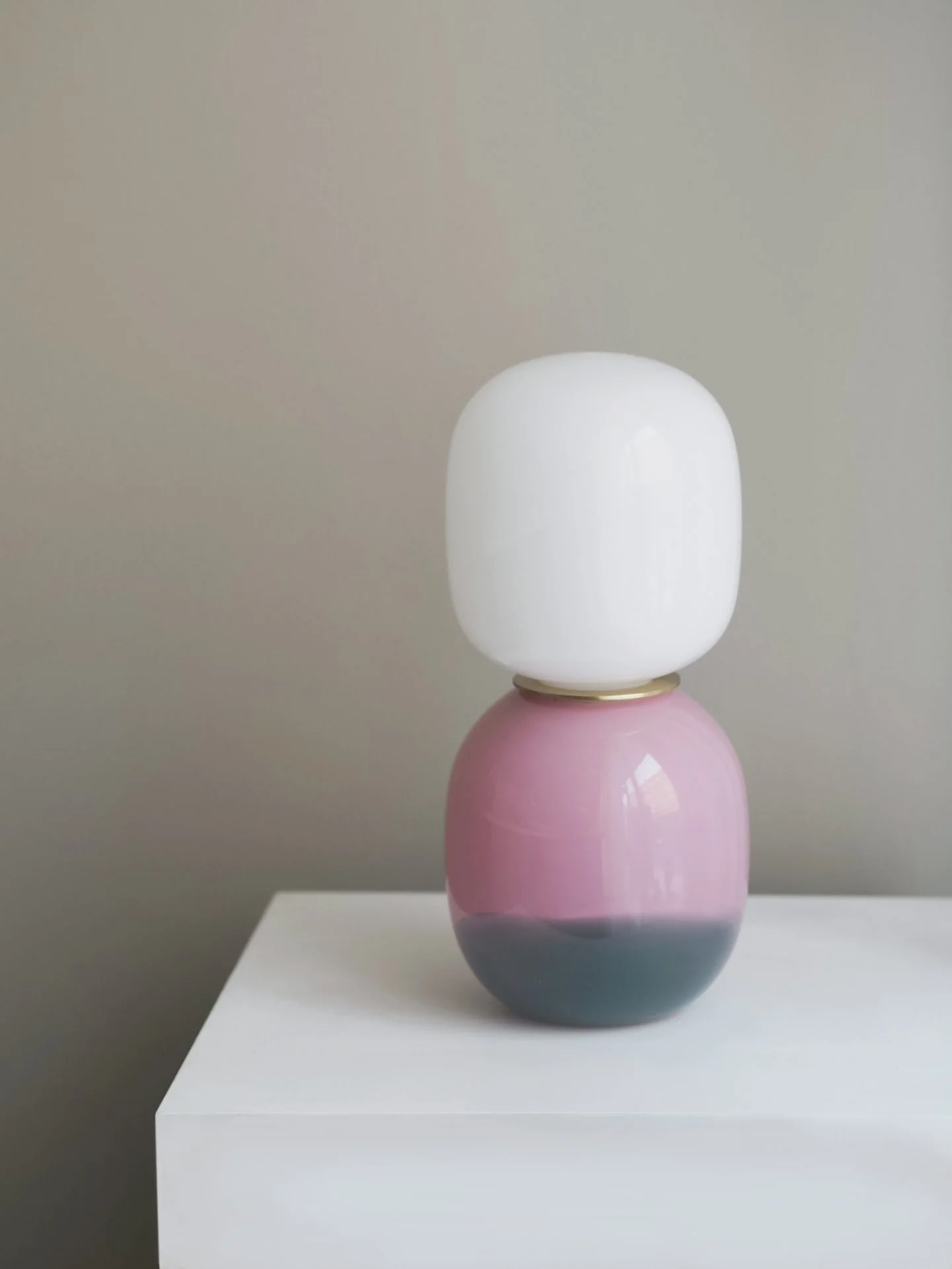 Object | Sees