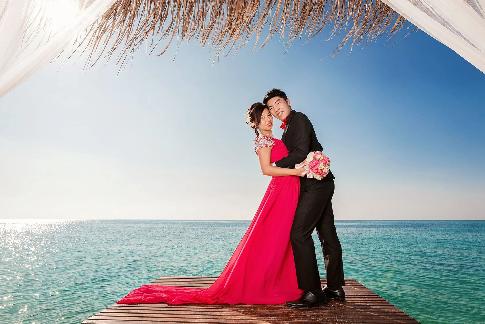 Couple-photo-at-Centara-Rasfushi.jpg.jpg