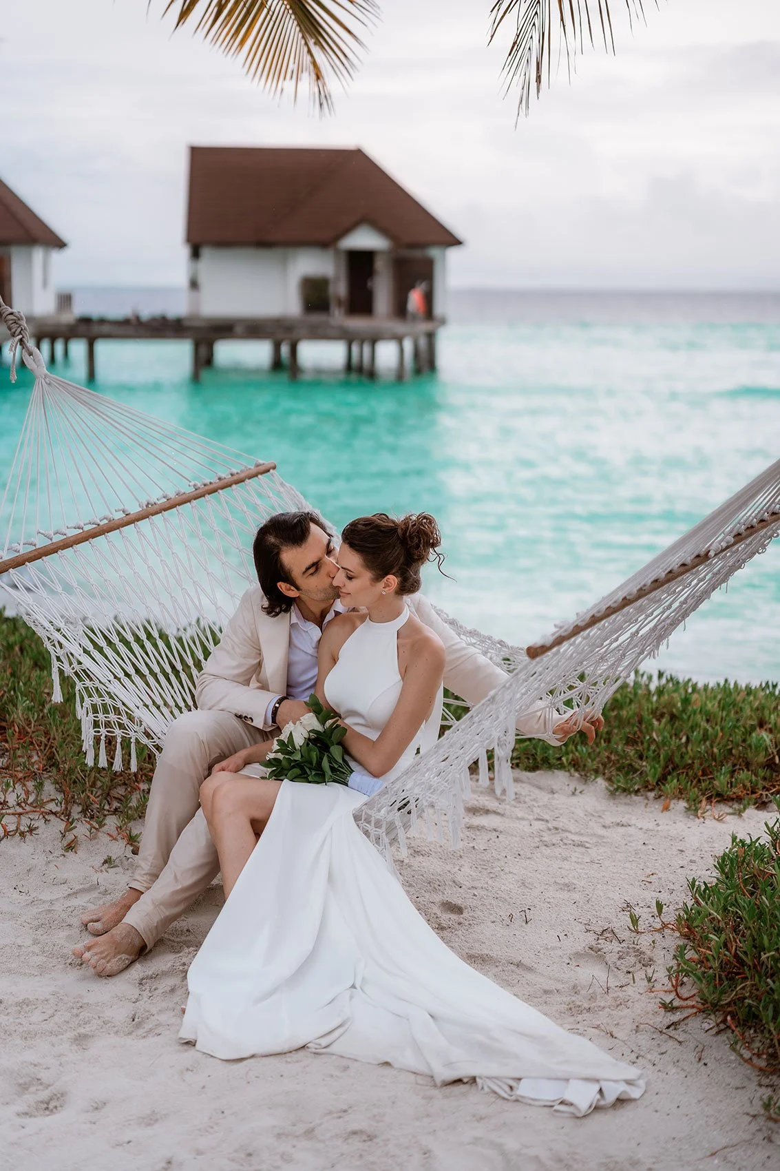 couple-at-hammock-in-maldives.jpg
