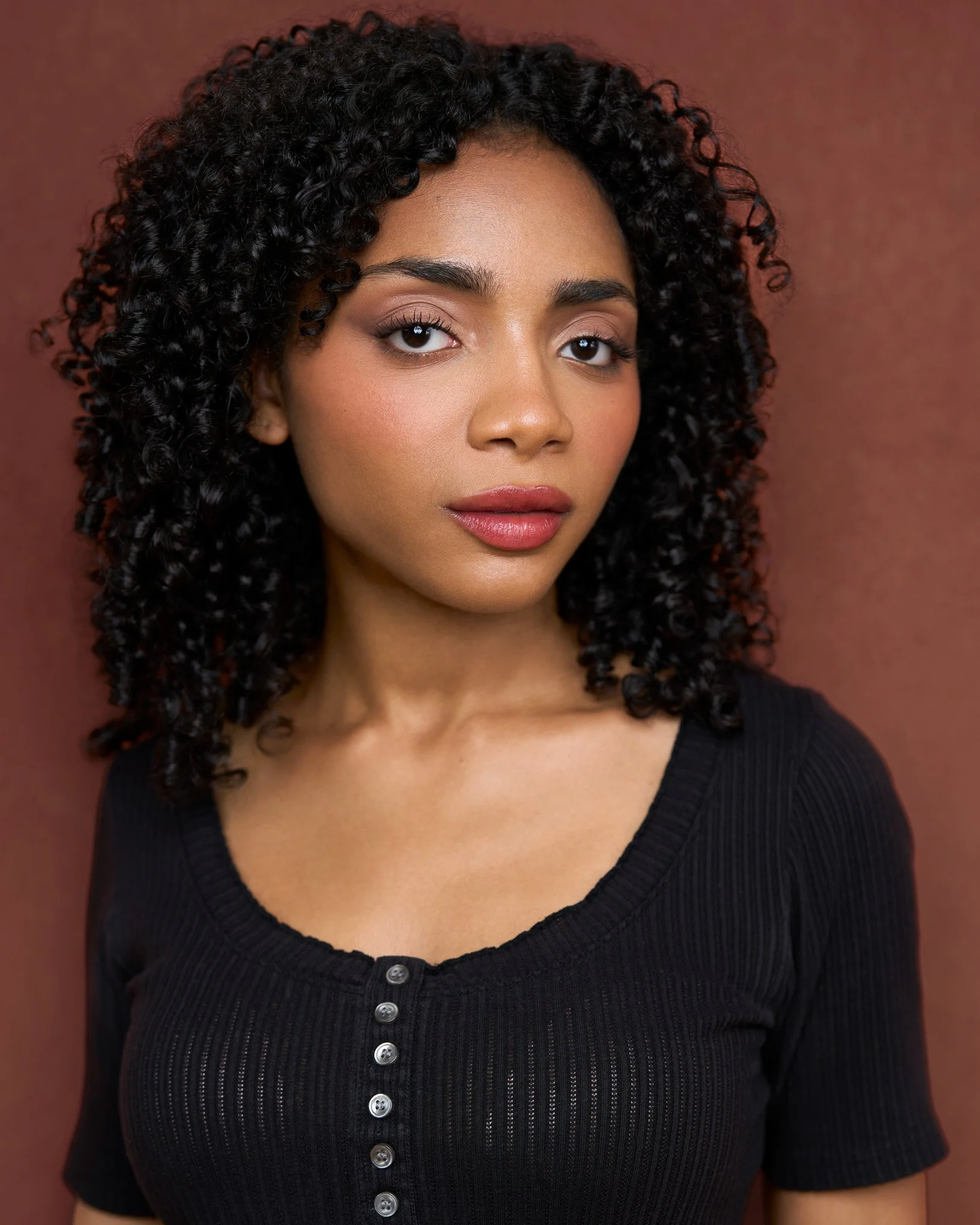 Kayla Lewis_Headshot_Rust_Singer.jpg