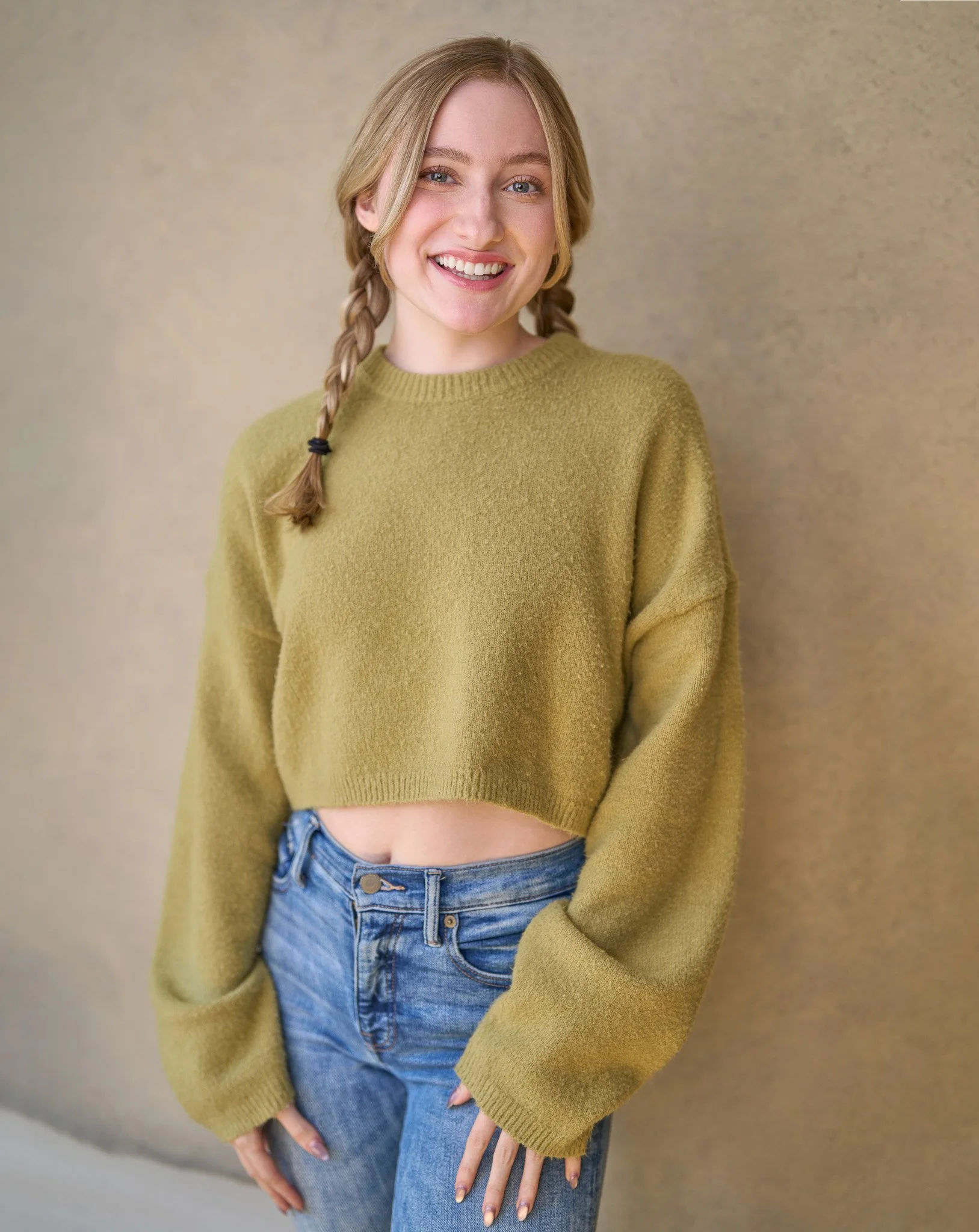 Kayla 5846-Portrait-web.jpg