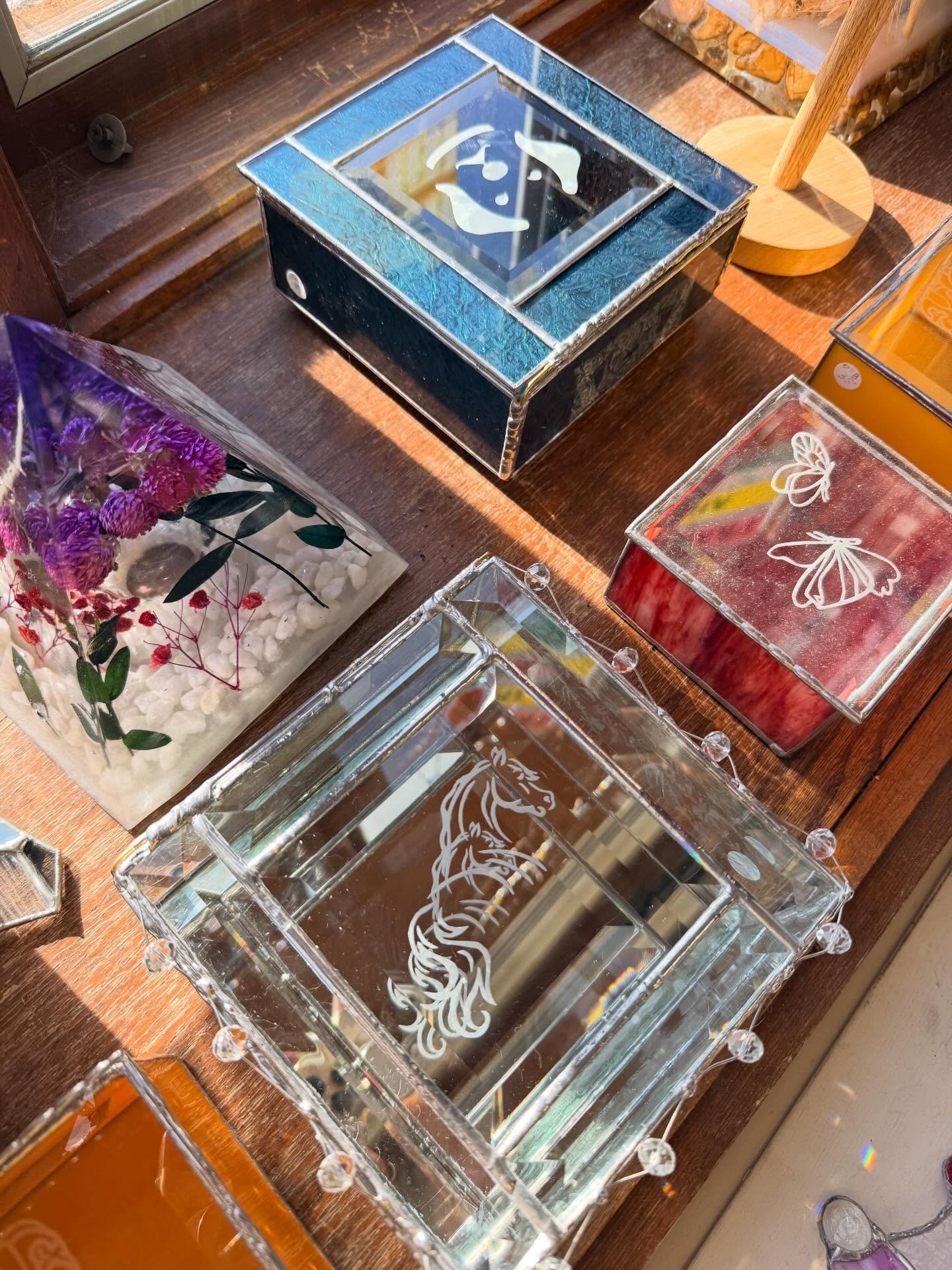 🌟 Things that sparkle and glow 🌟