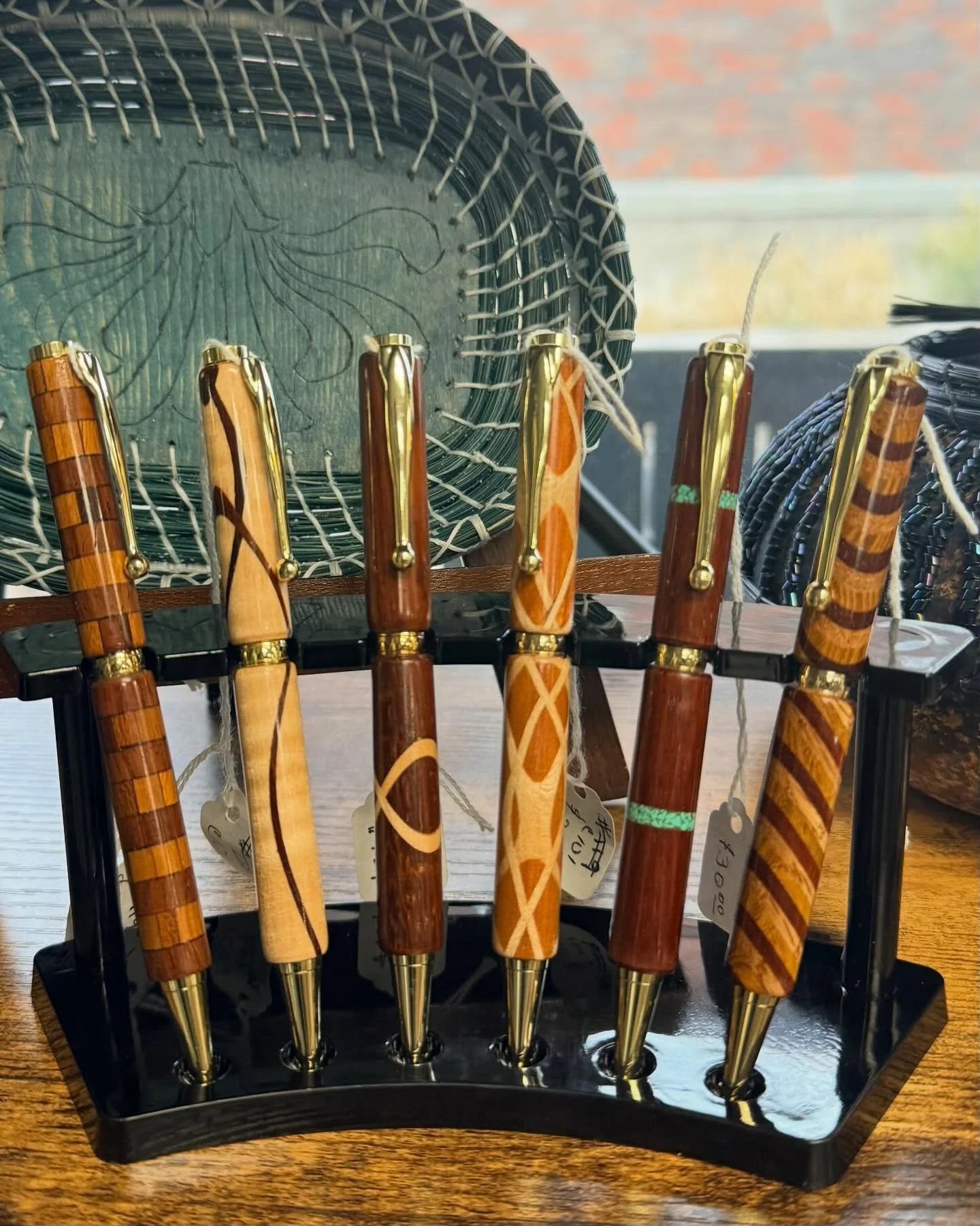 I bet there&rsquo;s something in these photos. You haven&rsquo;t seen until now. 👀