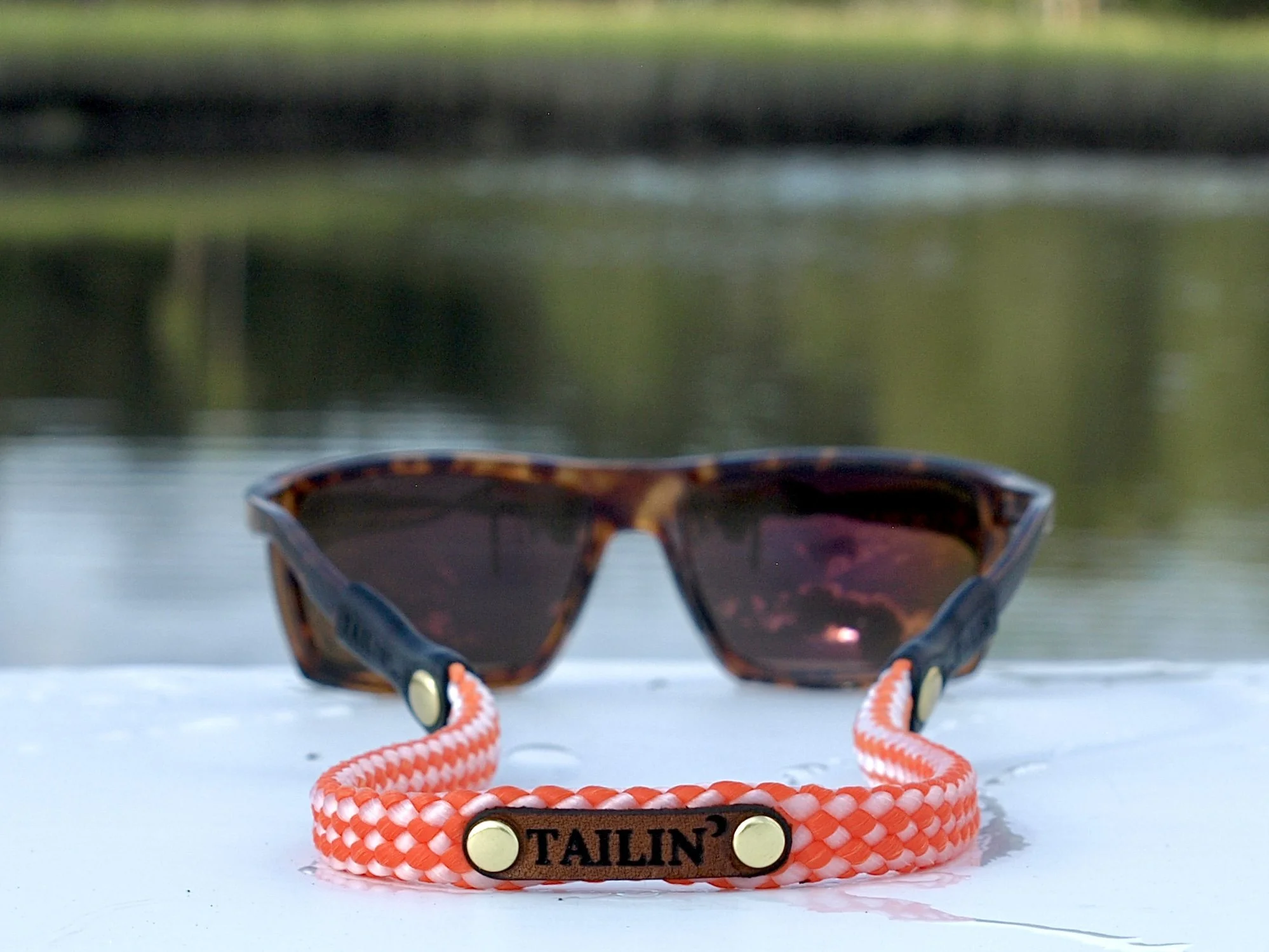 The Crockett Eyewear Retainer