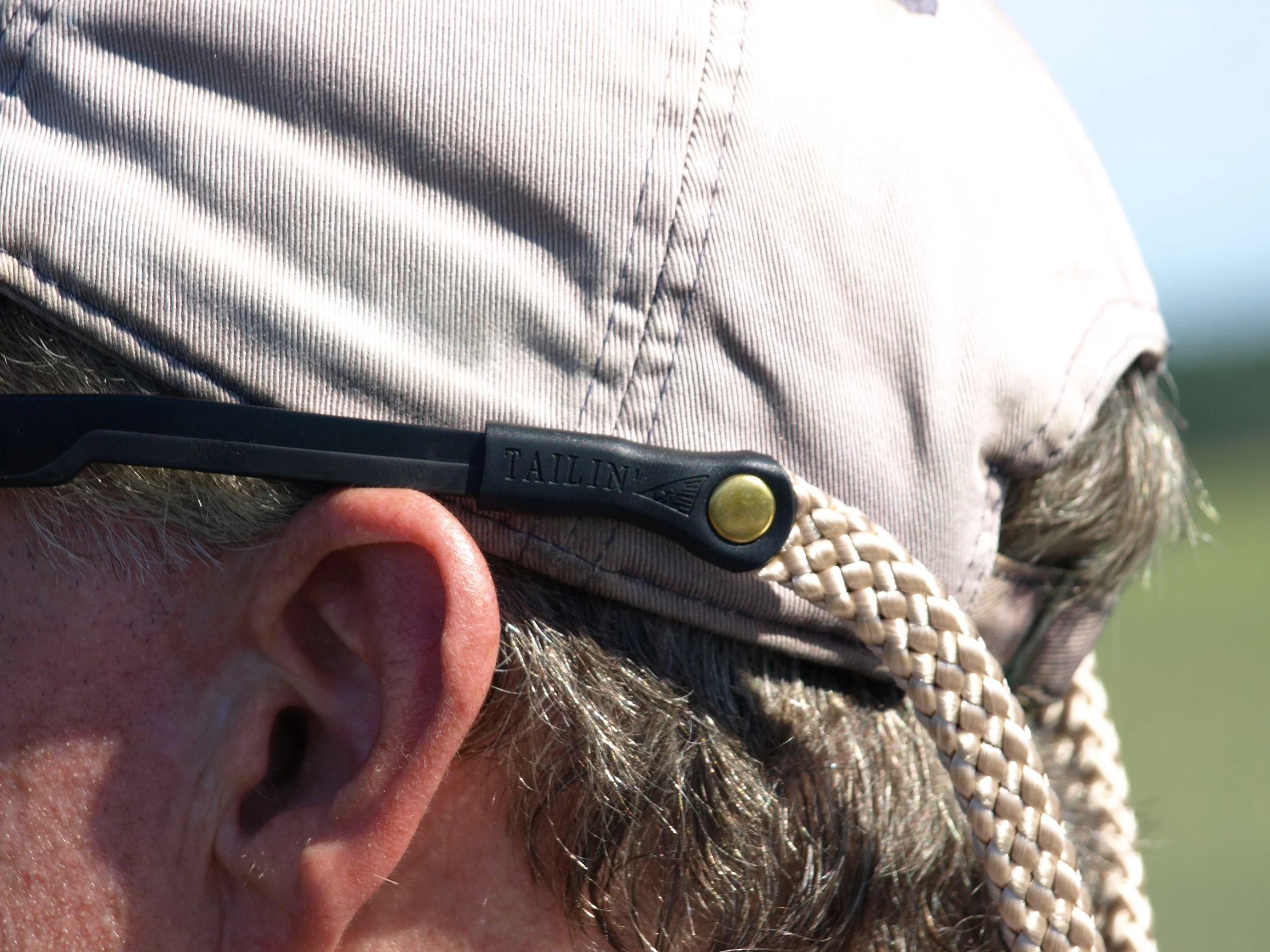 Beige Eyewear Retainer