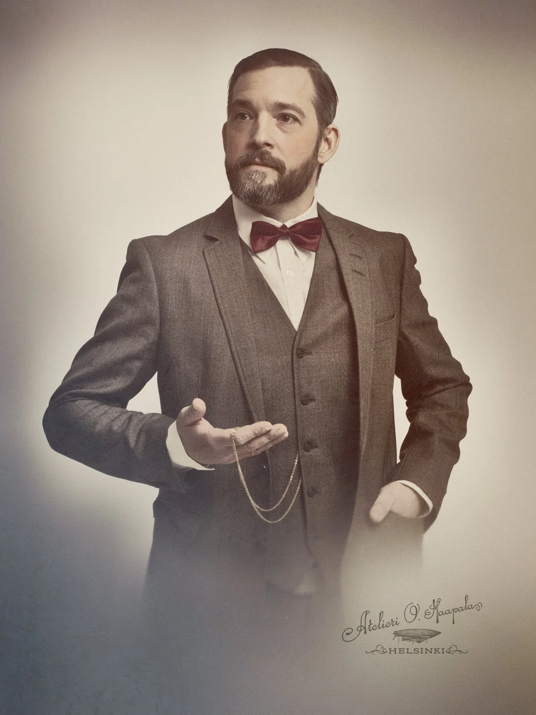 atelieriohaapala_langhoff_4889_lowres_logo.jpg (Copy) (Copy)