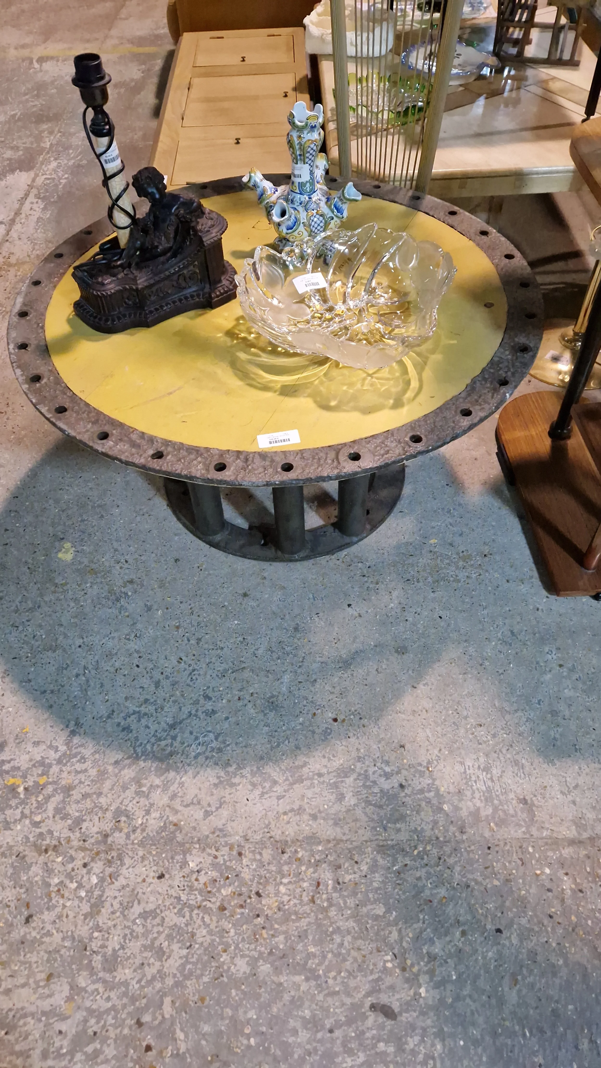 Table basse industrielle - 230€
