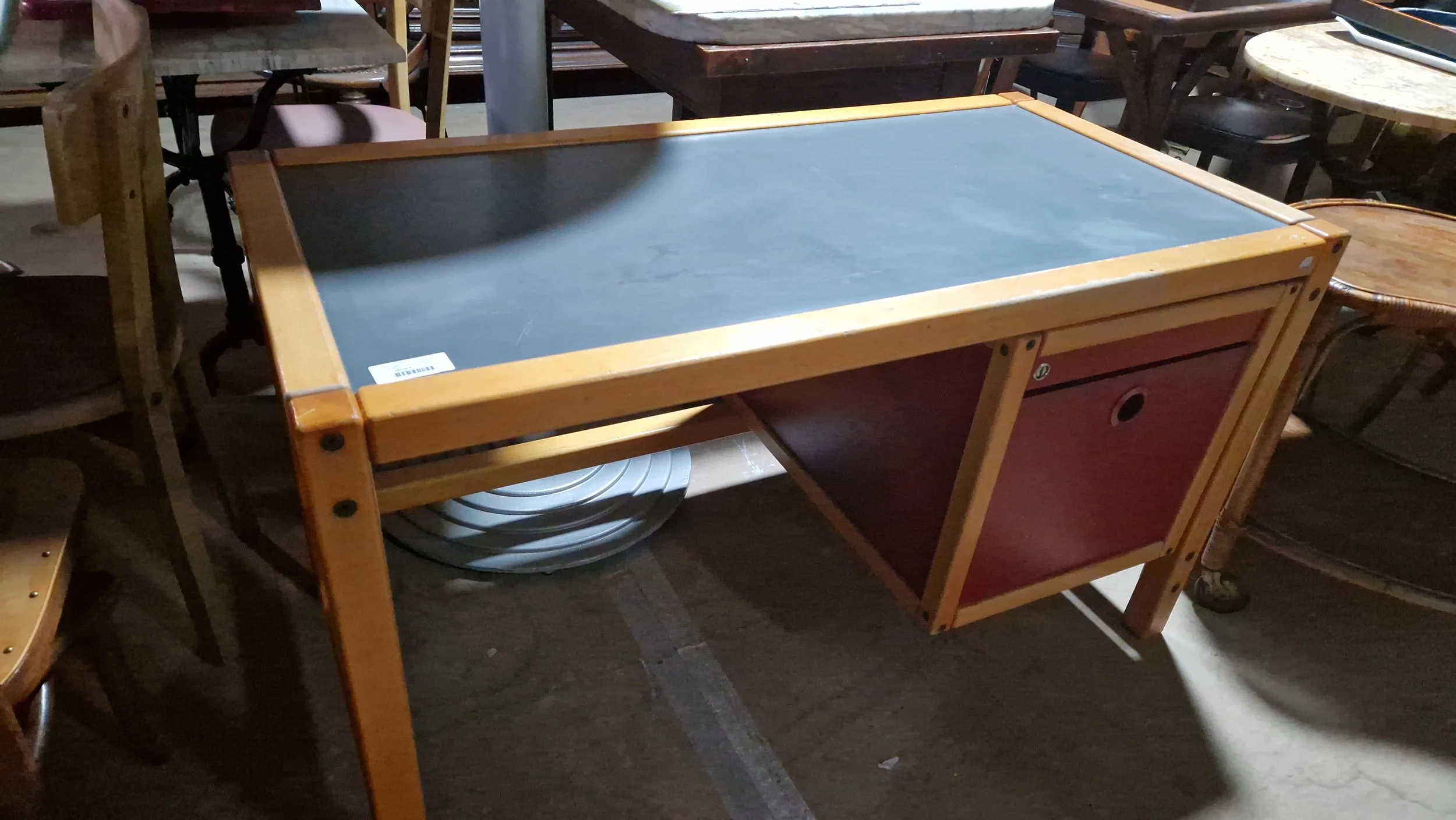 Bureau ELMAR - 250€