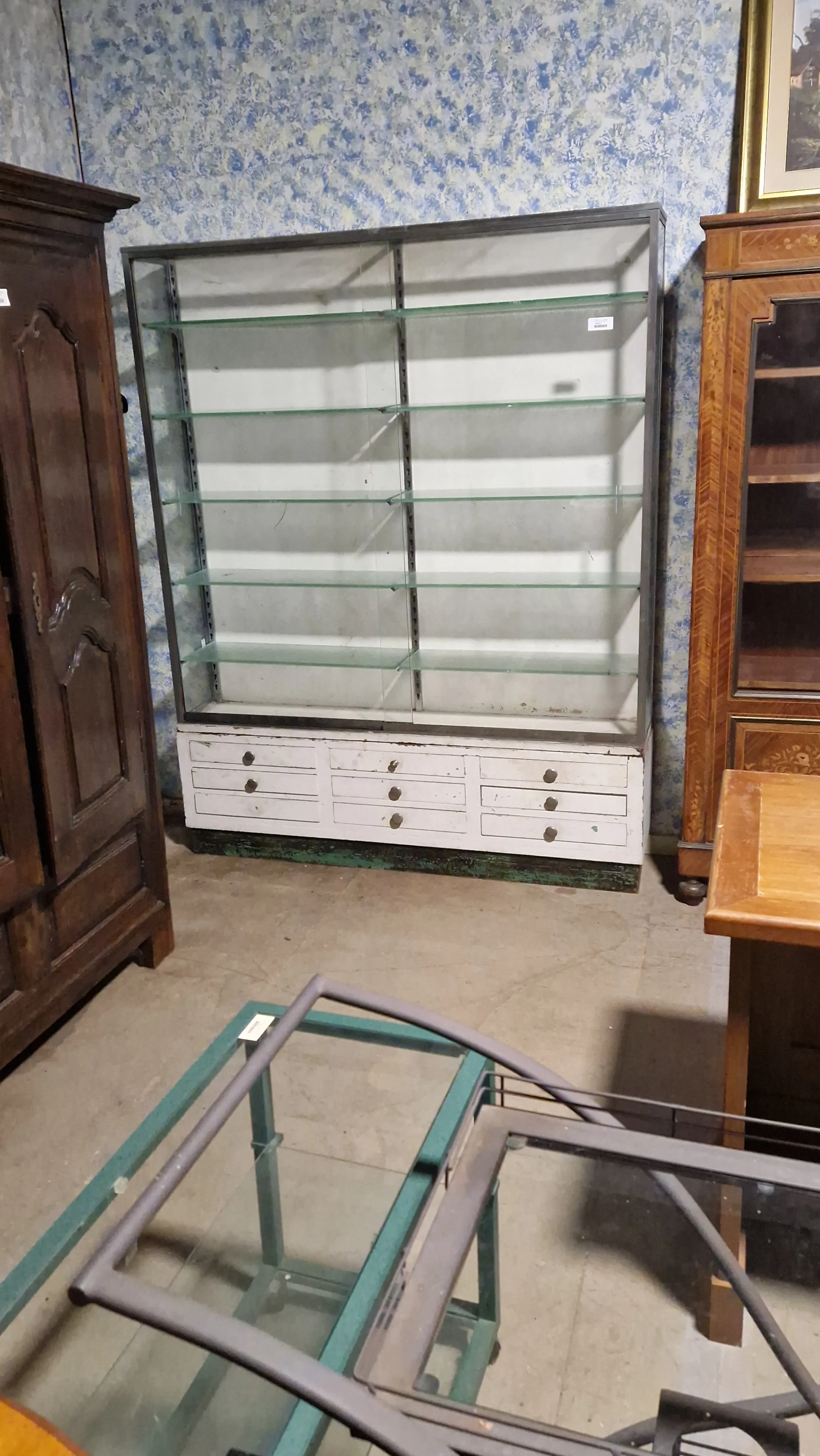 Vitrine magasin - 450€