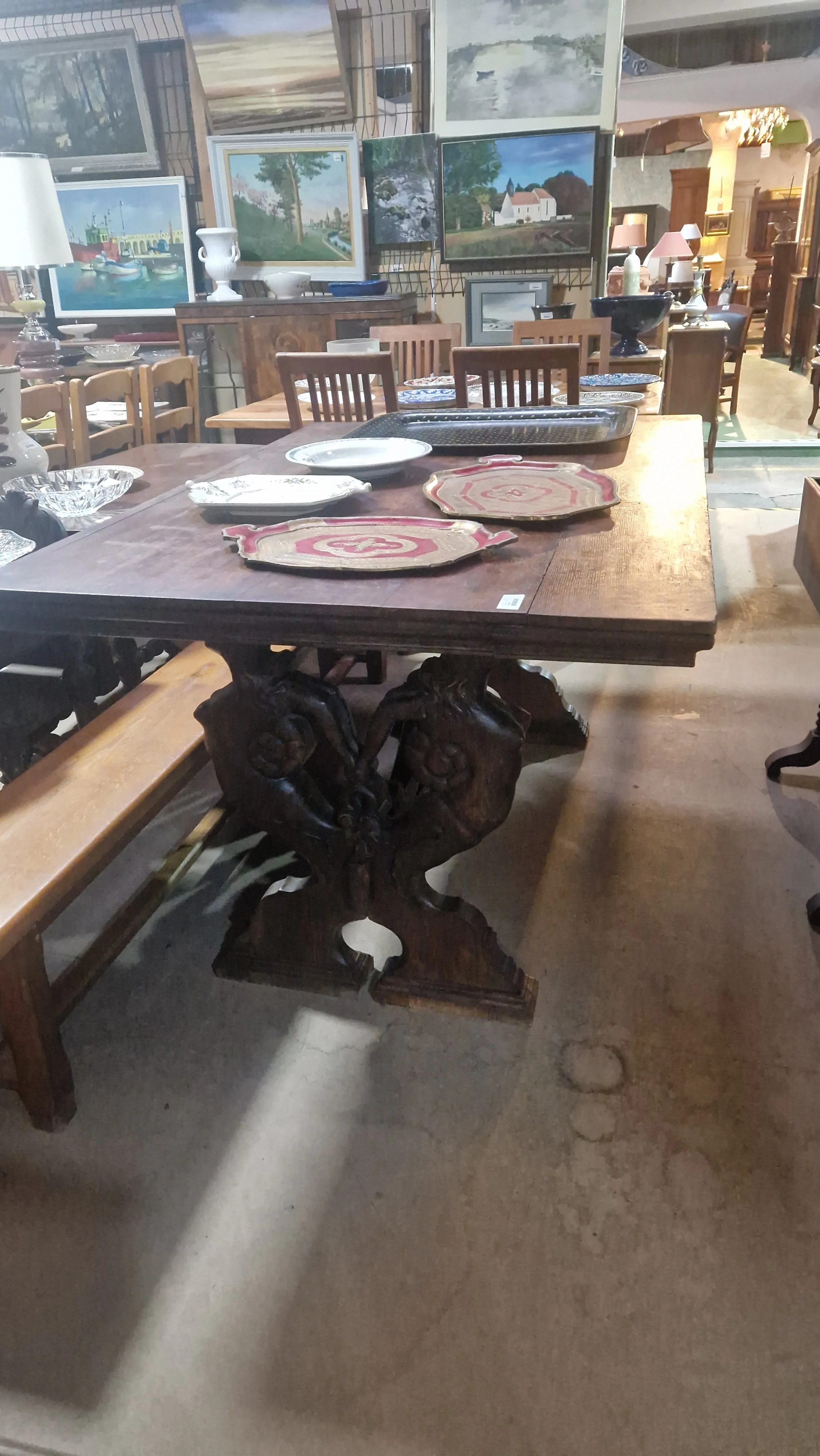Table comptoir pied ‘Sirène’ - 600€