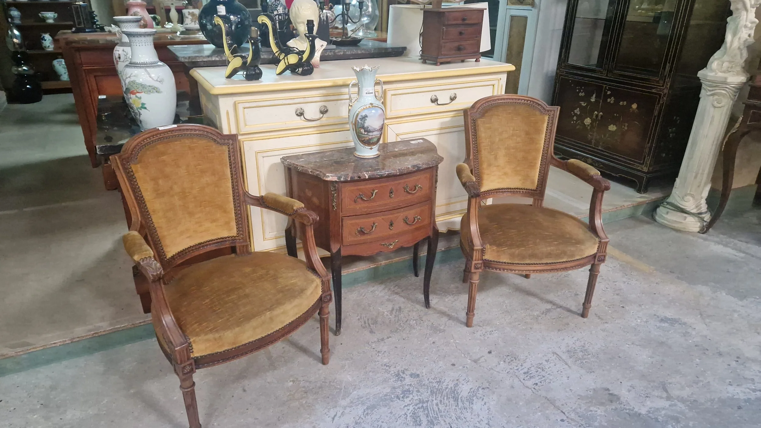 Paire Fauteuils Style LXVI - 150€