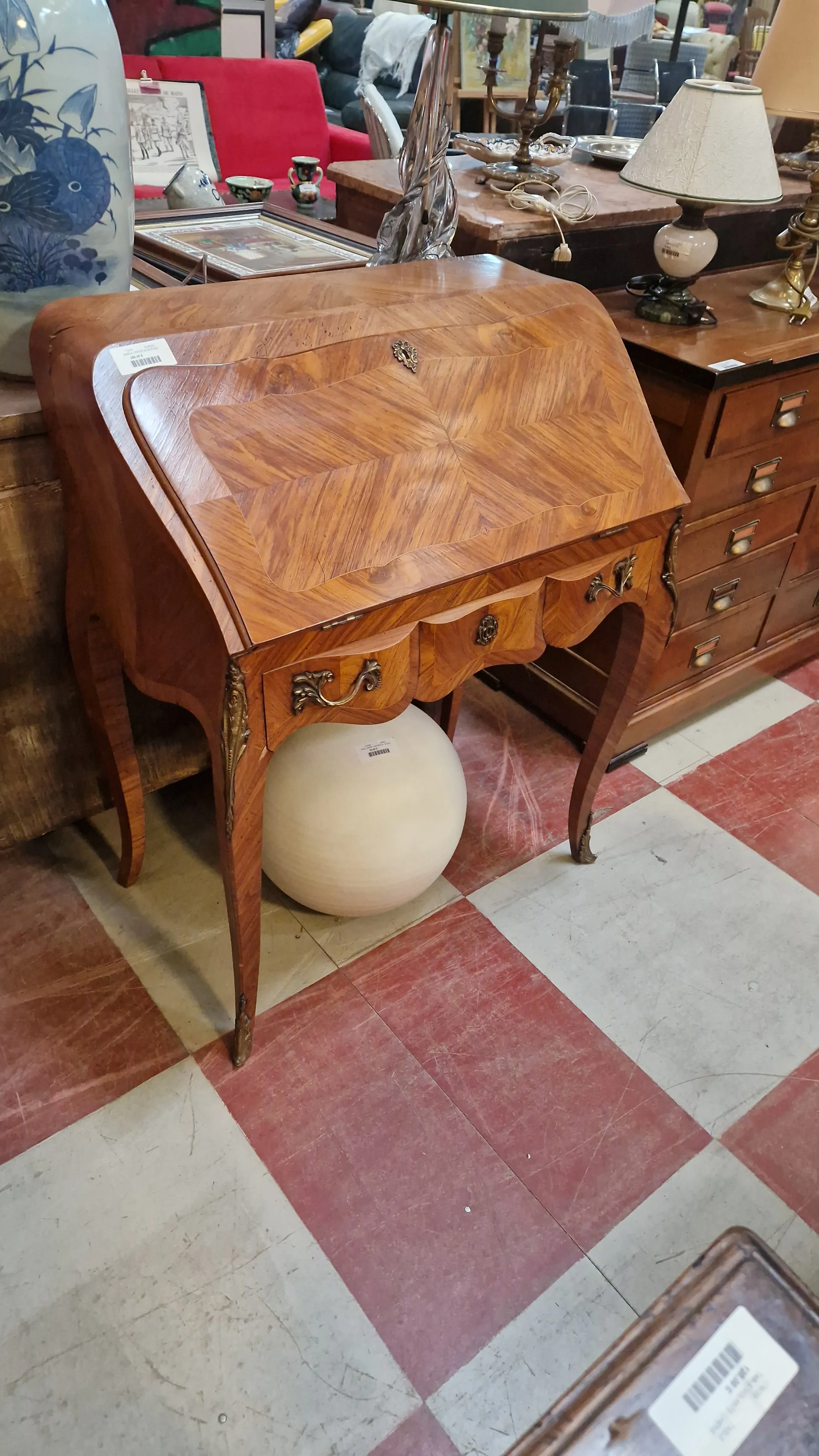 Bureau à pente Bois de Rose - 250€