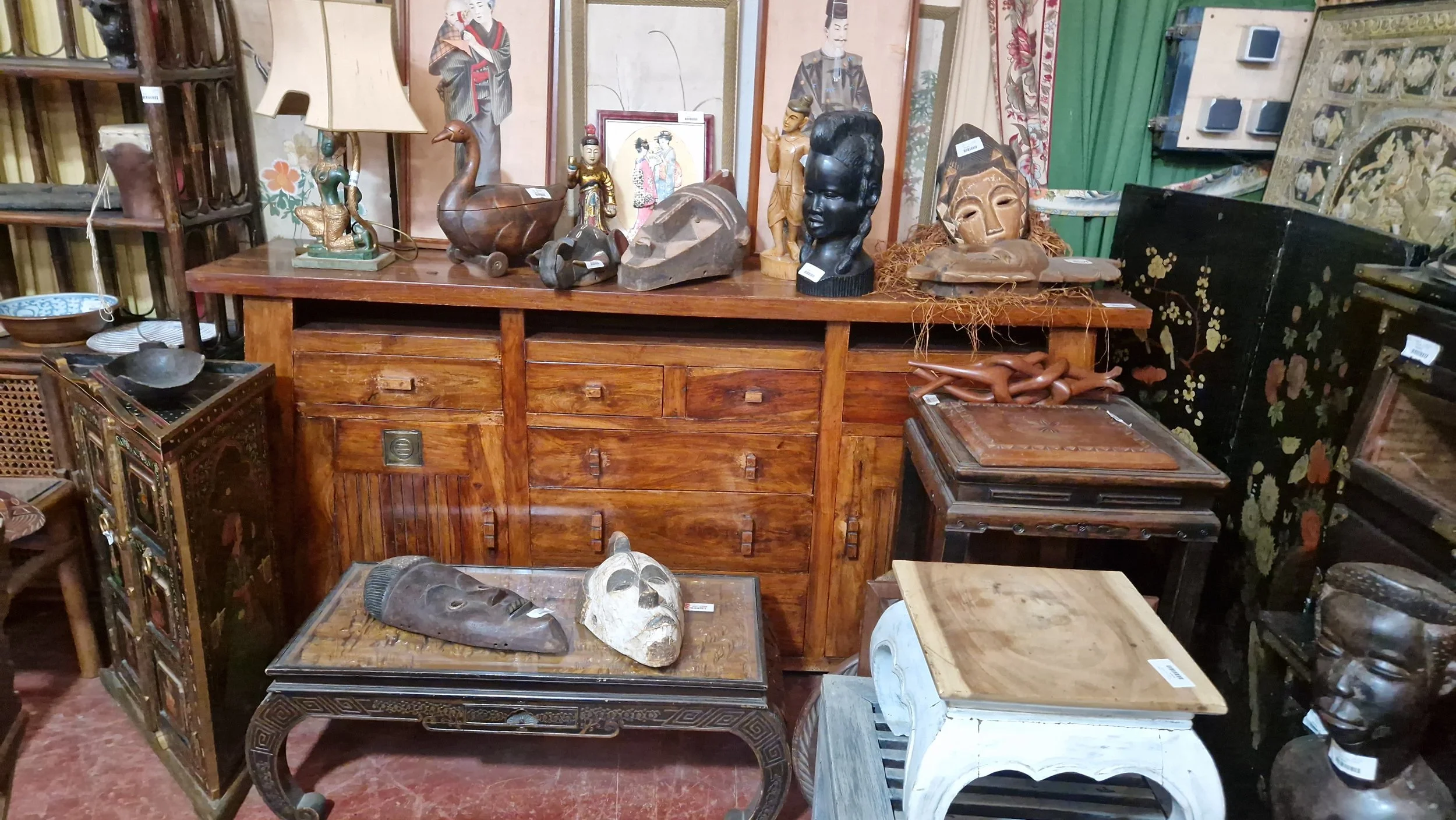 Buffet Bois Exotique - 300€