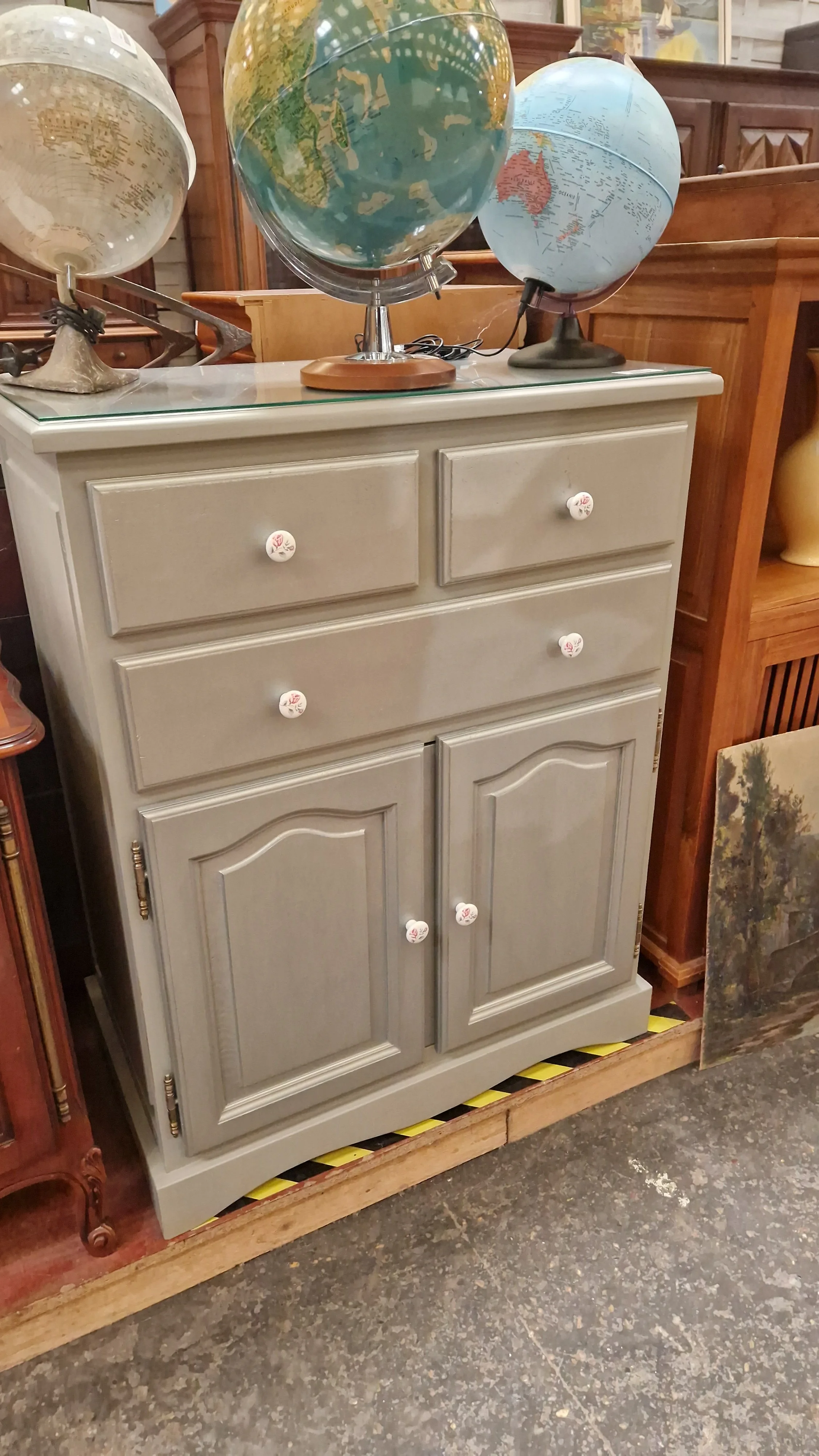 Meuble gris - 100€