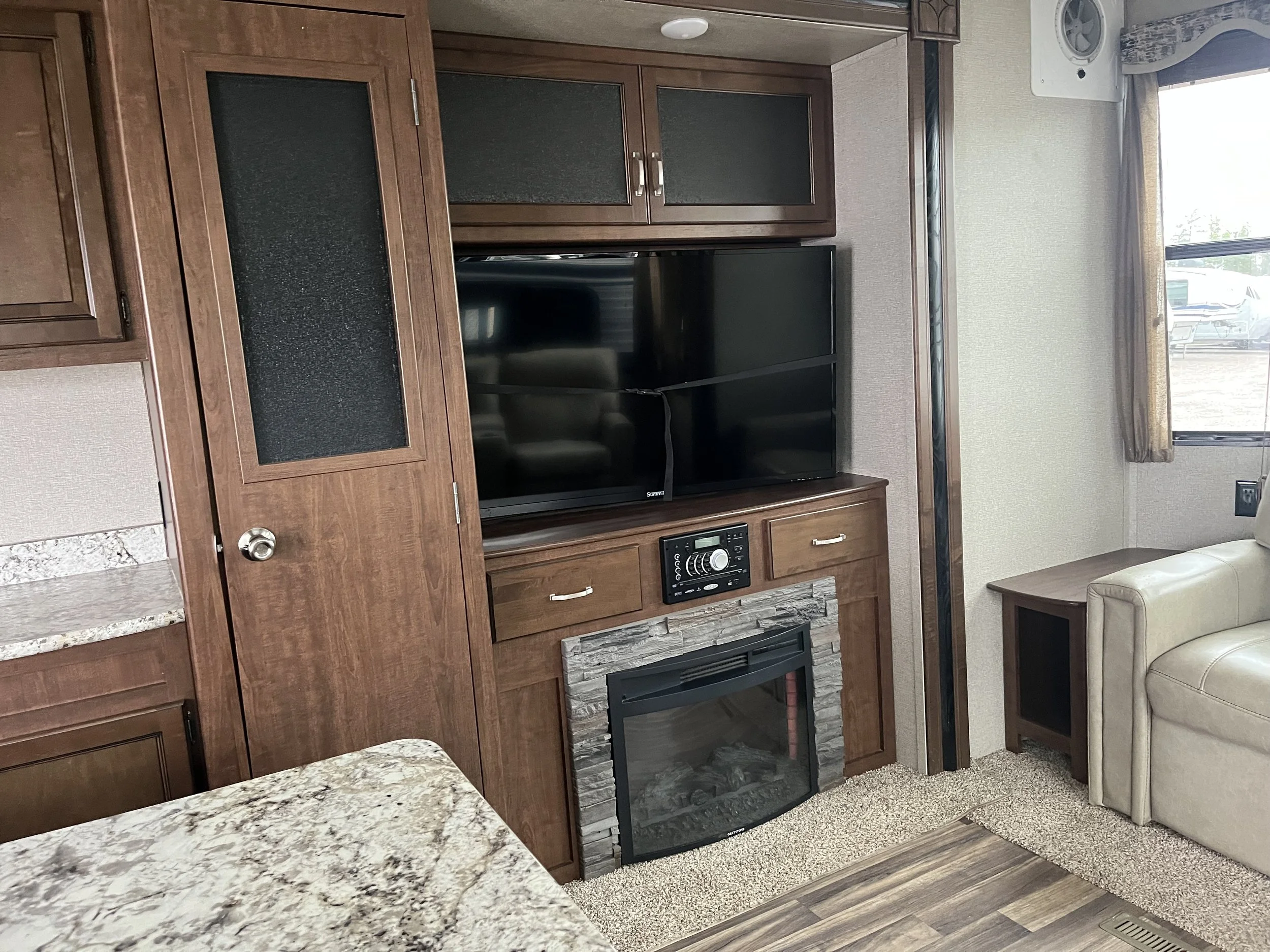 2017 Keystone Raptor 39 Loft TT — BergesonRV