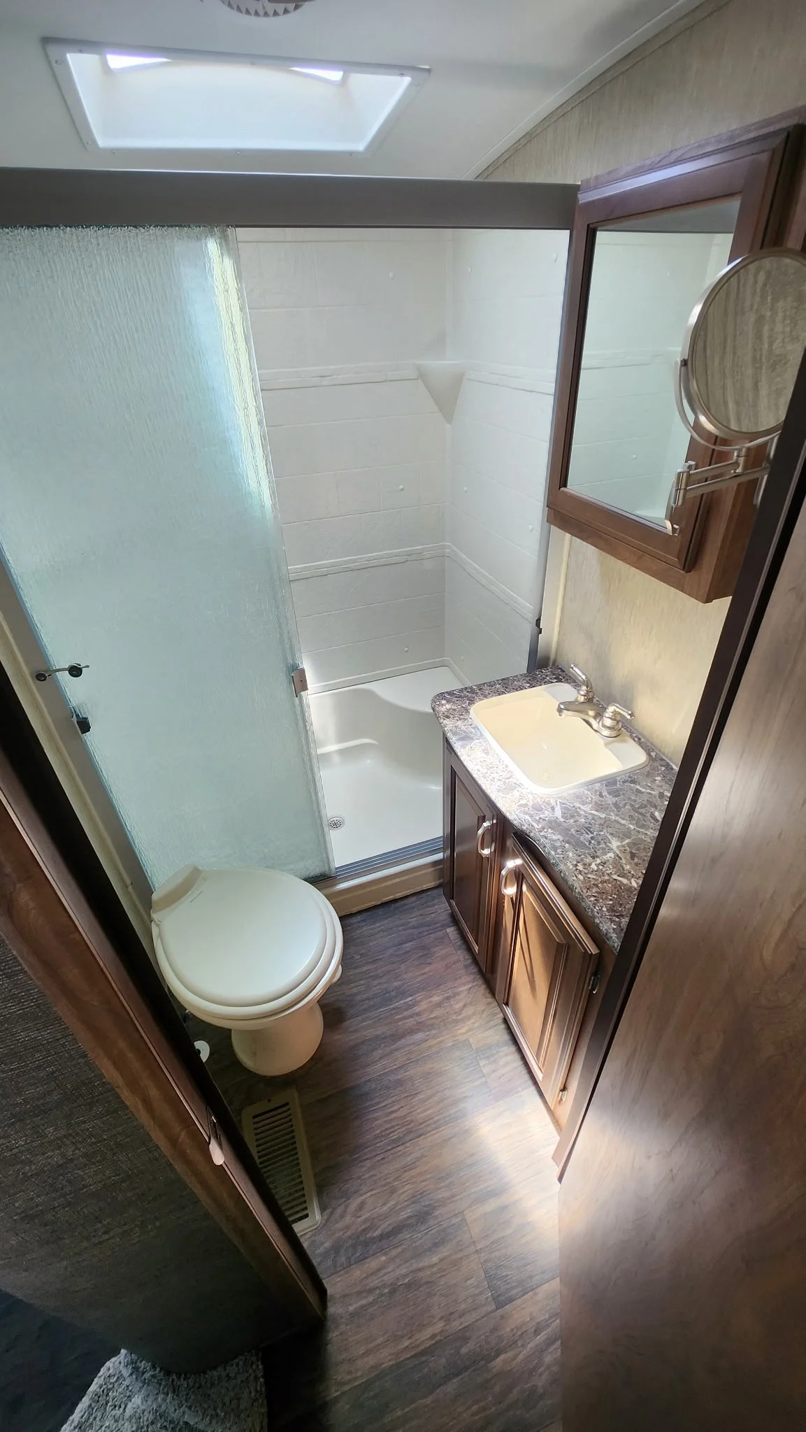 2016 Laredo M-265RK 5th Wheel — BergesonRV