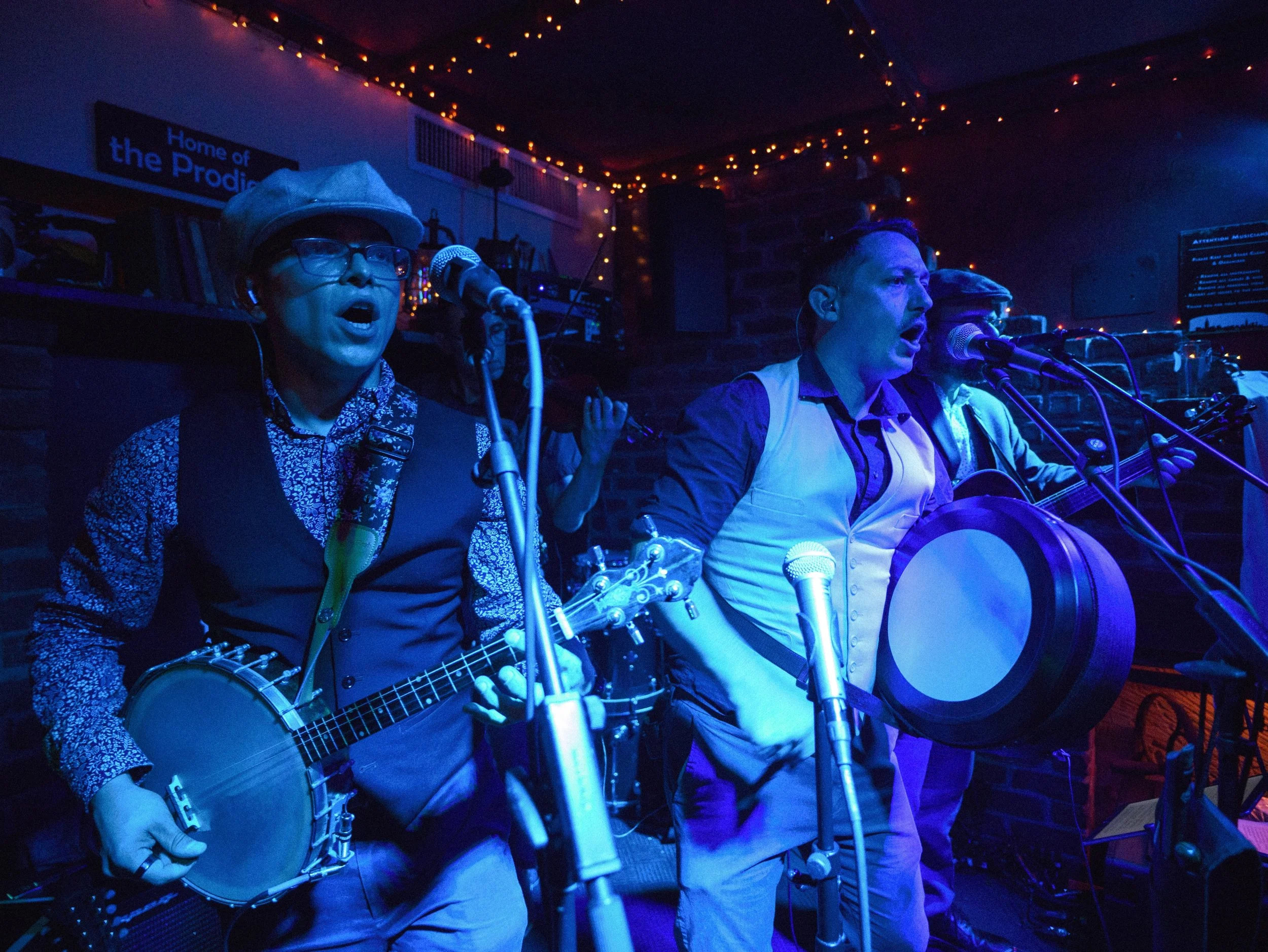 Diego and Pete singing