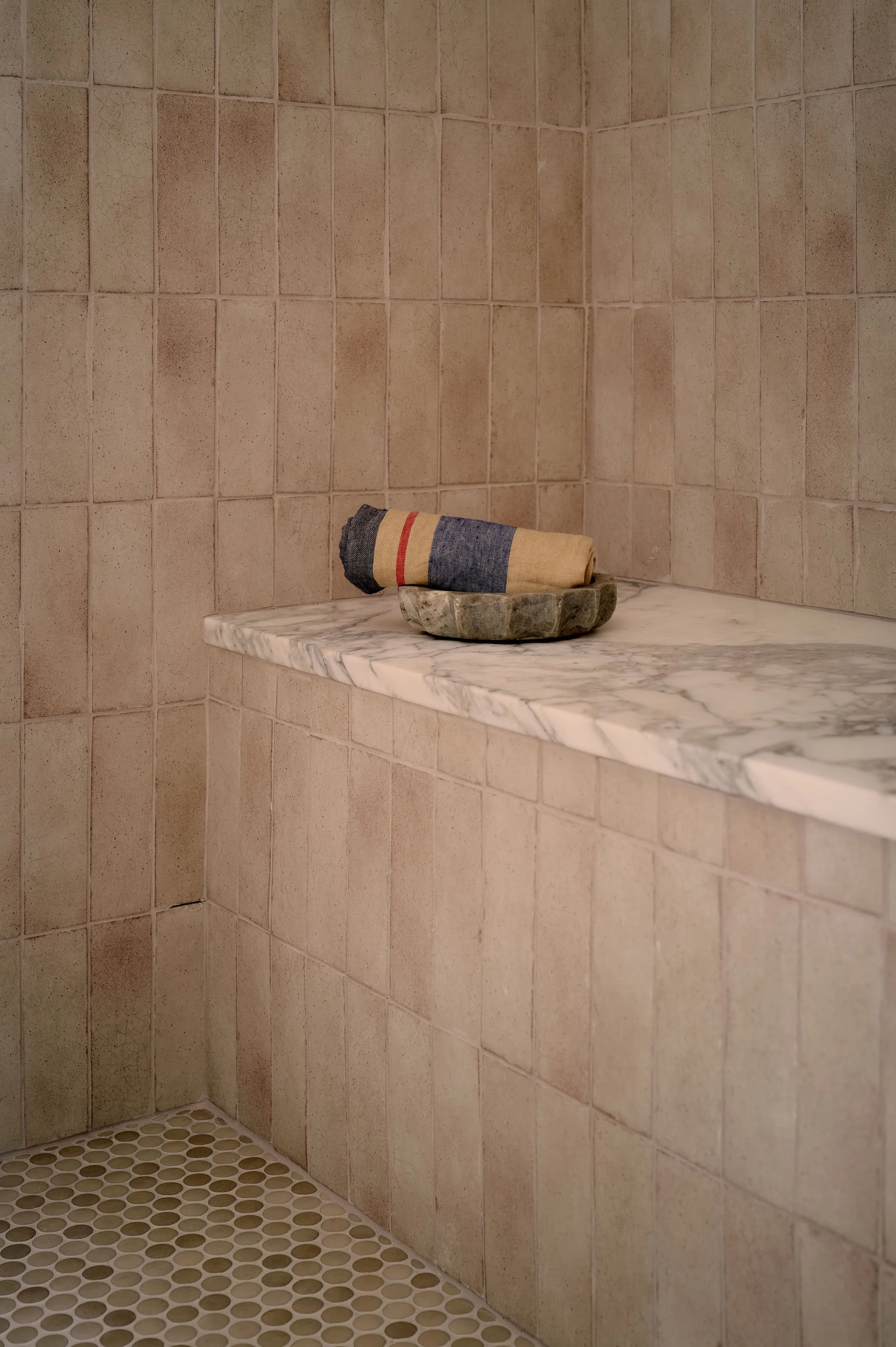 tahoe-cottage-bathroom-zellige-tile-shower-bench-mia-sandmark-design.jpg