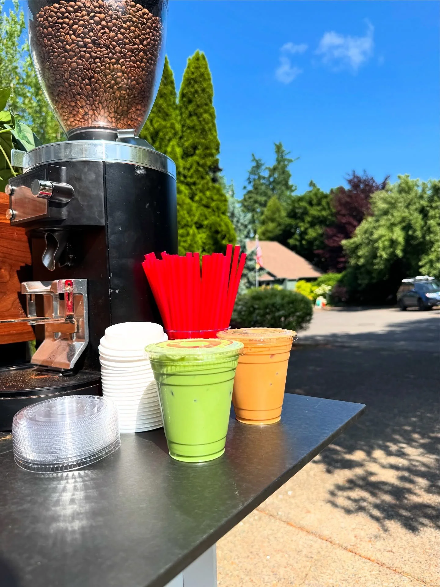 🧊It&rsquo;s iced latte season! Did you know that we serve all of our drinks hot🔥or iced❄️? Whether you want a tried and true vanilla latte or mocha, spice it up with a @soul.chai latte🥵, or keep it green with a @thematchafreak latte🍵, just know y